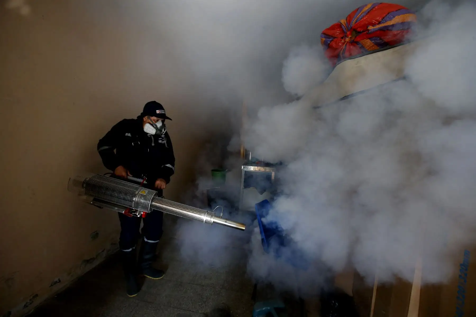 A fin de prevenir el dengue, zika y chikunguña en la ciudad de Ferreñafe, la Gerencia Regional de Salud realizará en los próximos días una campaña de fumigación de viviendas en la jurisdicción del Centro de Salud Señor de la Justicia de esa ciudad lambayecana. ANDINA/Nathalie Sayago