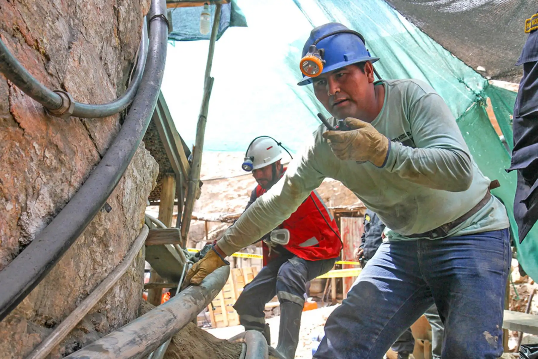 El MEM saludó el compromiso del gobernador de Madre de Dios, Luis Hidalgo, de formalizar a 120 mineros en sus primeros 100 días de gestión.