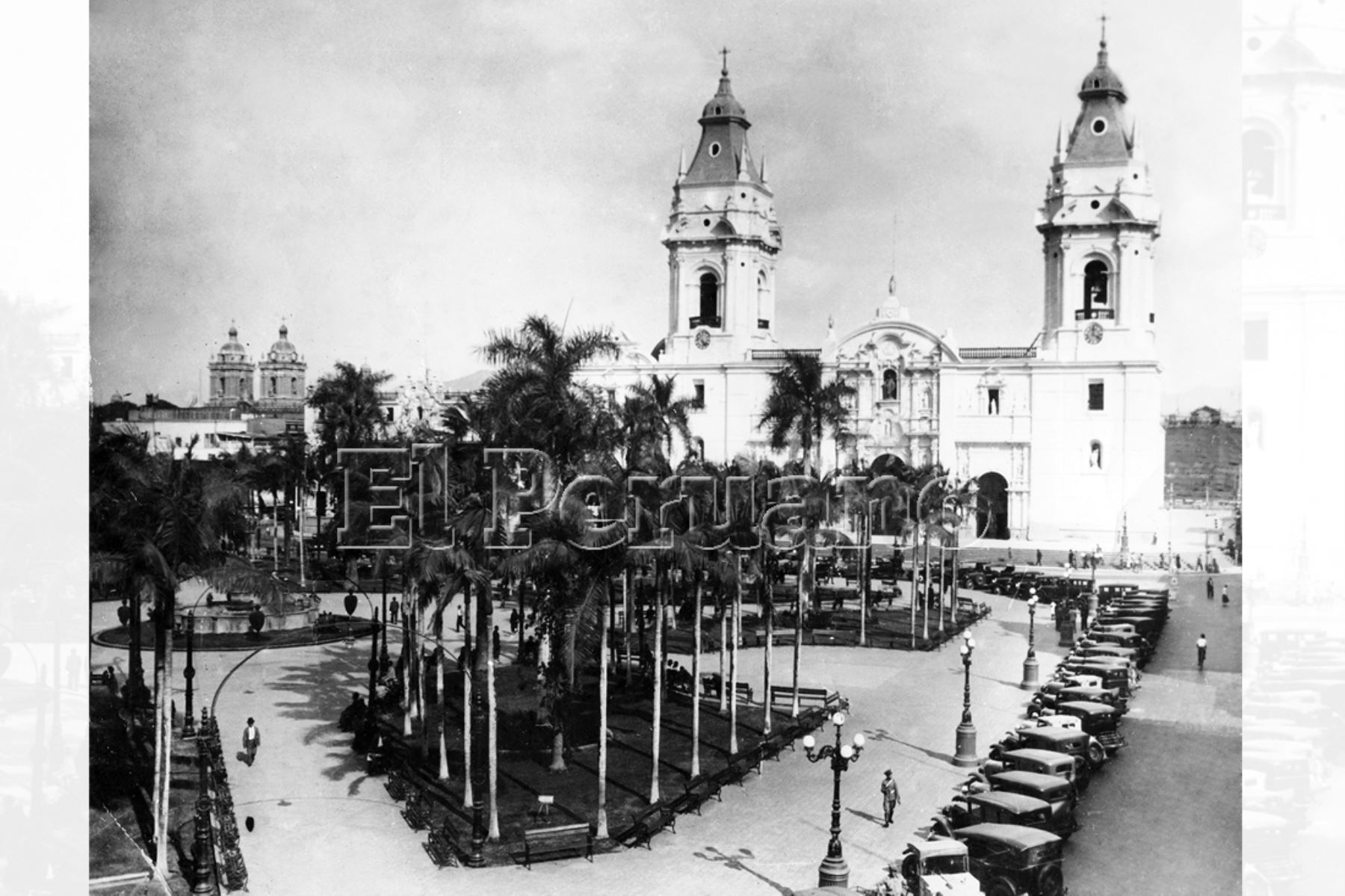 Lima - 1925 / Plaza de Armas de Lima.  Foto: Archivo Histórico de EL PERUANO