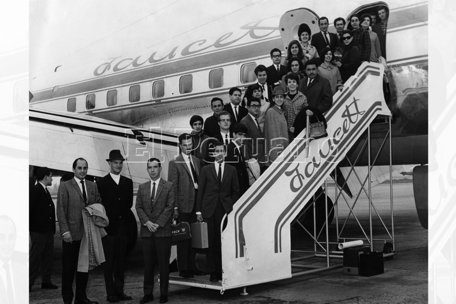 Limeños y peruanos viajábamos en la línea área nacional Faucett. Más tarde Augusto Ferrando nos diría "Vámonos con Faucett".  (1968). Foto: Archivo Histórico de EL PERUANO