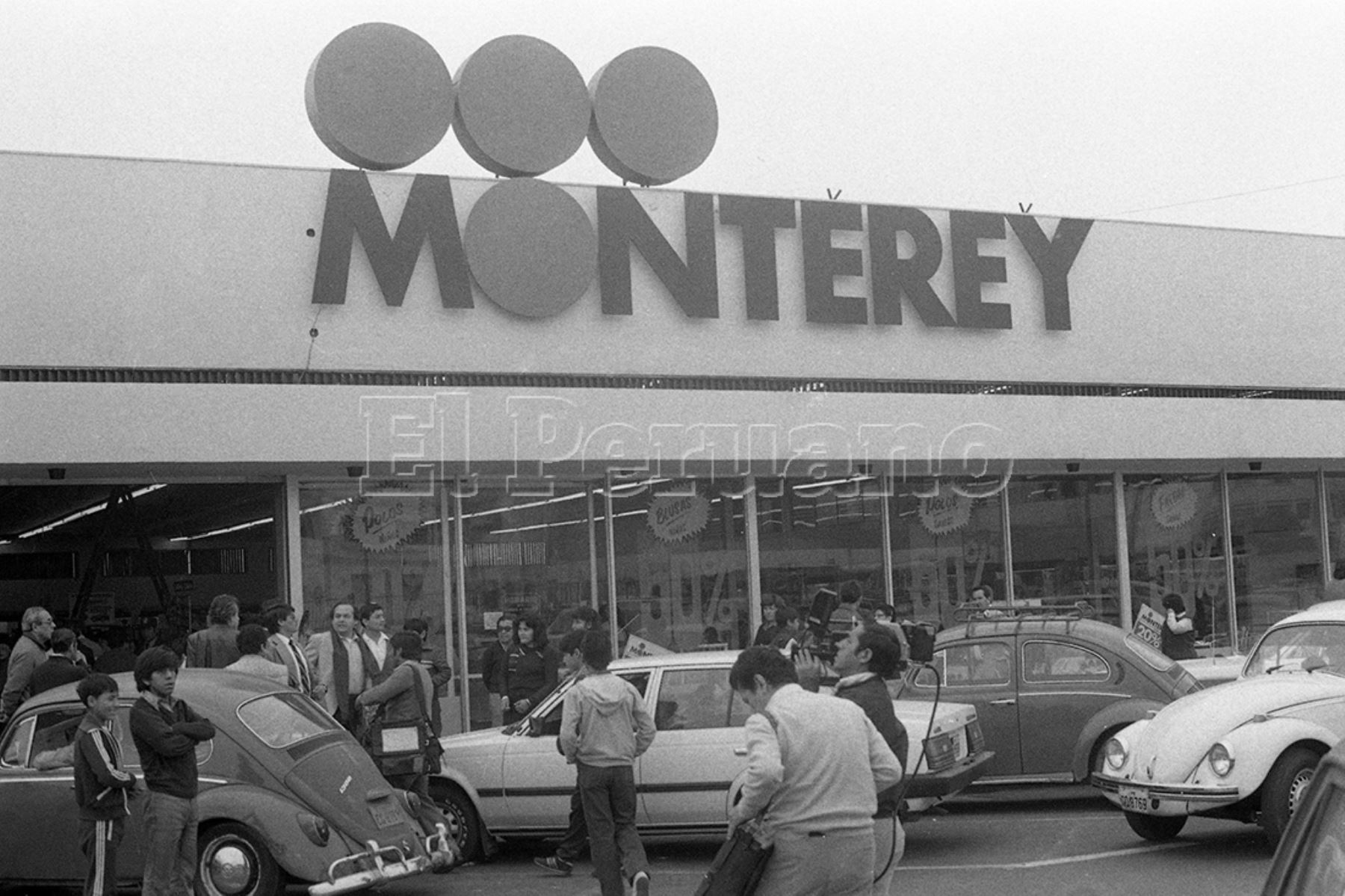 Cadena Monterrey reinó en el mercado limeño desde 1954 pero no alcanzó a ver el nuevo milenio (1985). Foto Archivo Histórico de EL PERUANO / Bernardo Torres