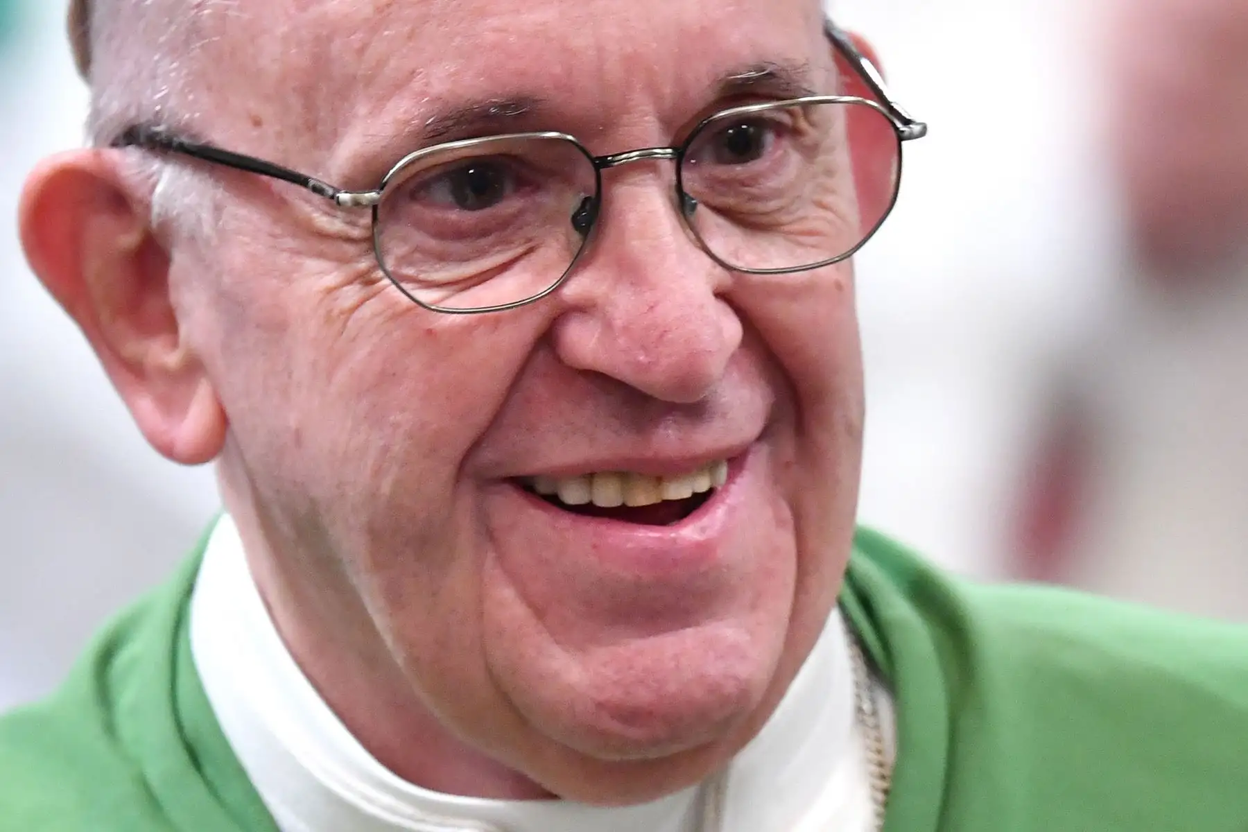 El Papa Francisco dirige la celebración de las vísperas en la Basílica de San Pablo Extramuros de Roma Foto: AFP