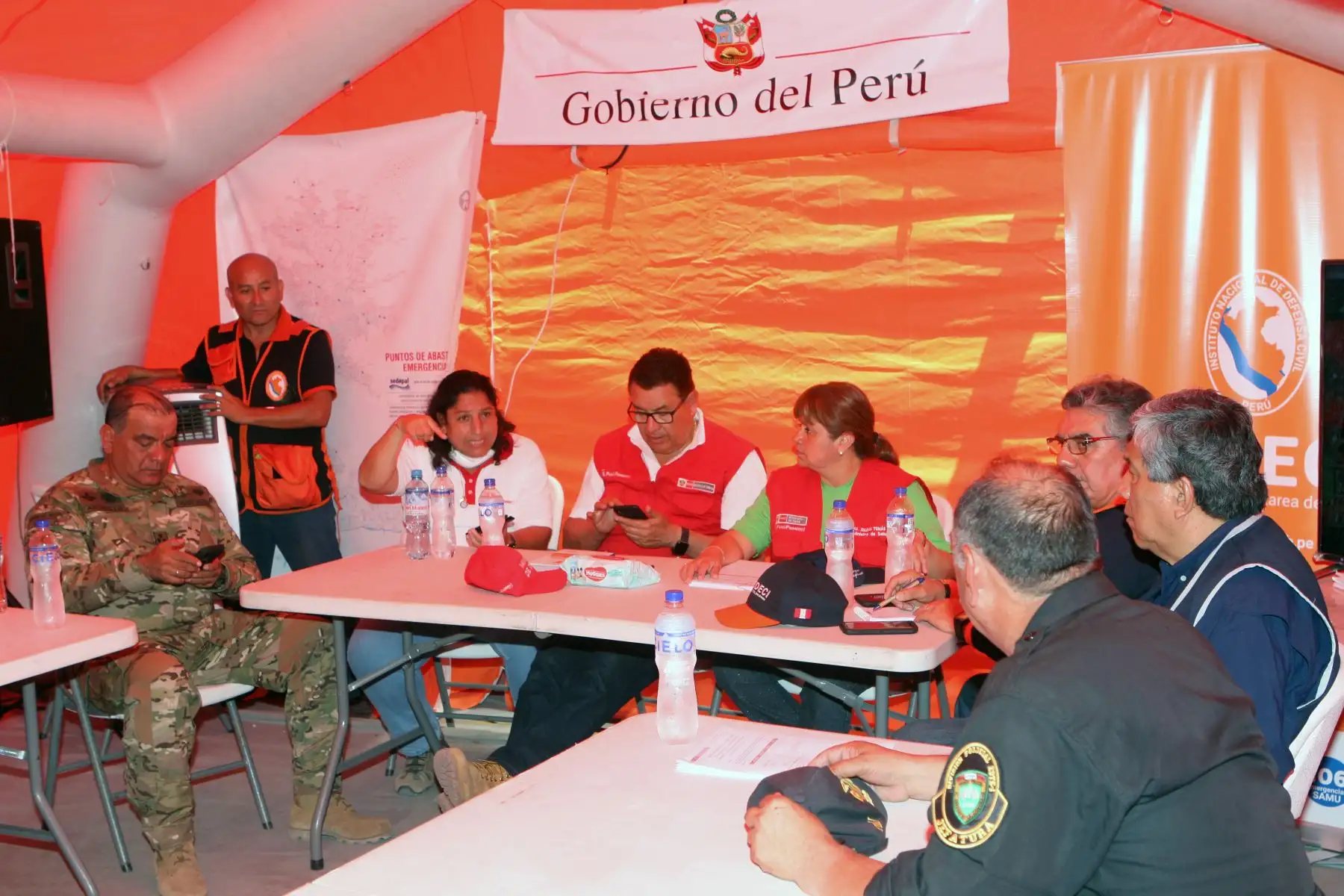 Ministros de Defensa,ambiente y salud, inspeccionan atención a los damnificados de aniego en SJL.Foto:ANDINA/Héctor Vinces.
