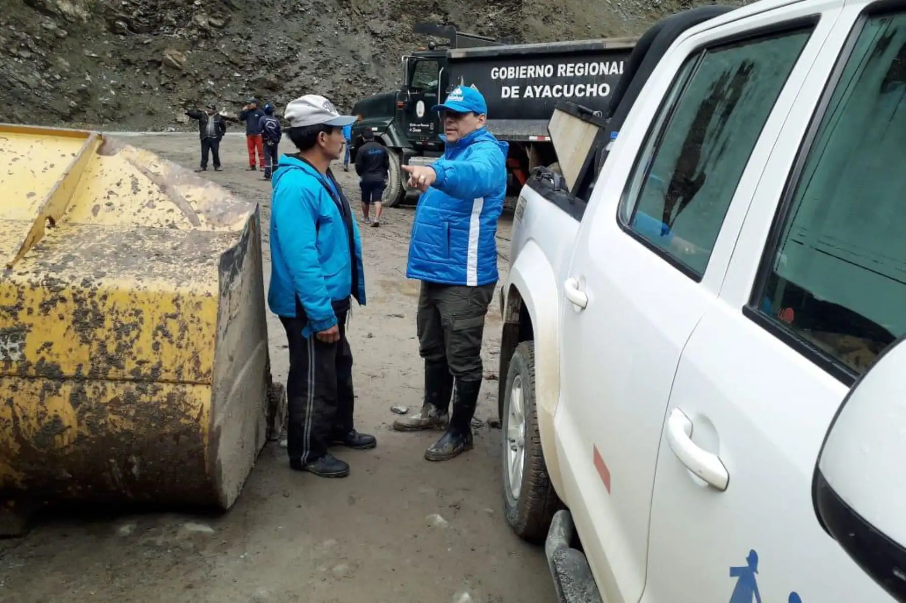 Equipo de EsSalud se encuentra en Tutumbaro, región Ayacucho, para brindar atención a las familias afectadas por huaico.