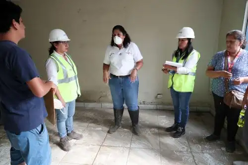 Ministra del Ambiente, Fabiola Muñoz, en San Juan de Lurigancho. Foto: Andina/difusión .