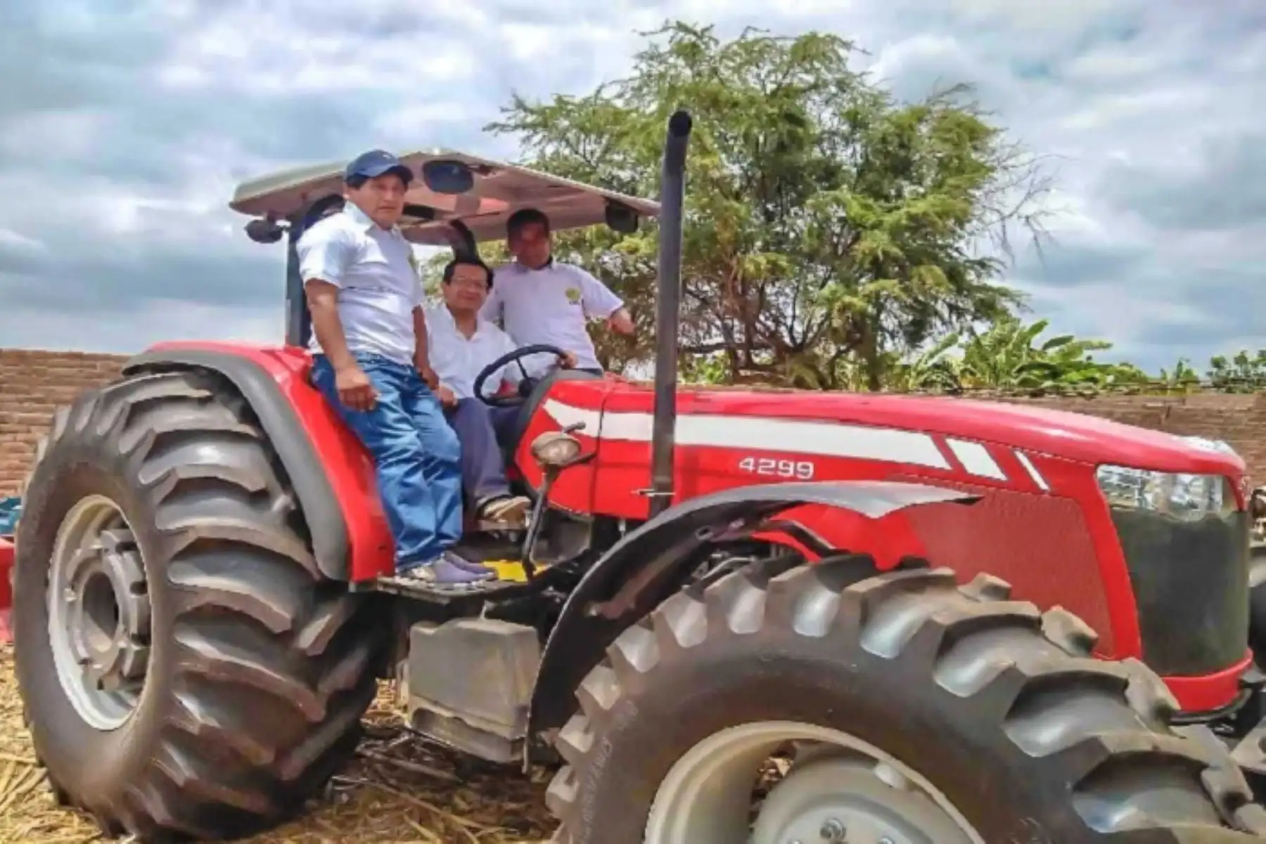La Asociación de Productores Agrarios de San Pedro de Sasape – Valle La Leche, del distrito de llimo, mejorará sus capacidades productivas mediante la compra de equipos y vehículos.