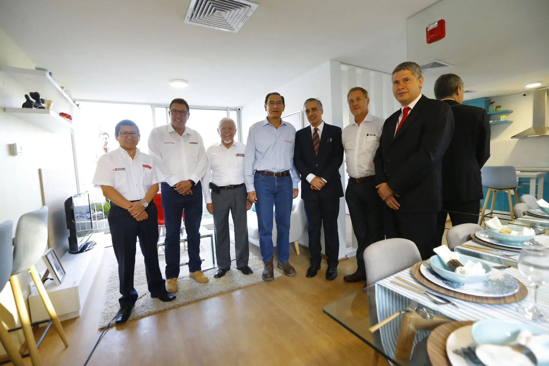 El presidente del República, Martin Vizcarra, junto a ministros de estado, preside lanzamiento del proyecto La Alameda del Rímac, iniciativa que comprende la construcción de 5984 viviendas.Foto: ANDINA/Prensa Presidencia