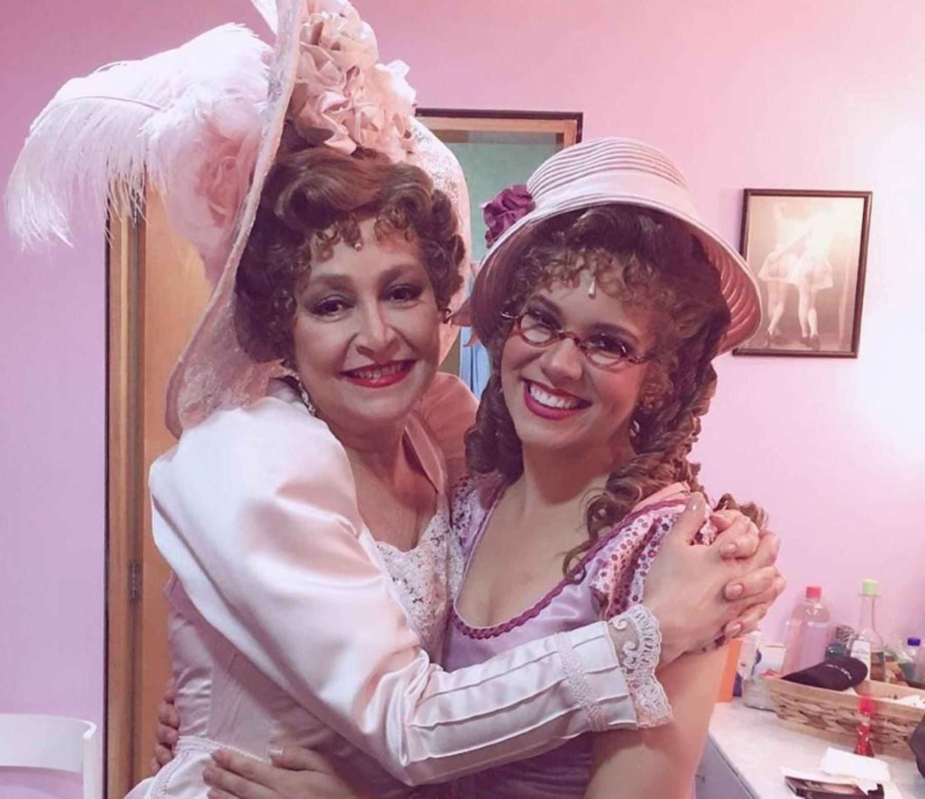 Daniela Romo en un alto de su temporada en el musical "Hello Dolly". . (Foto Facebook Daniela Romo).