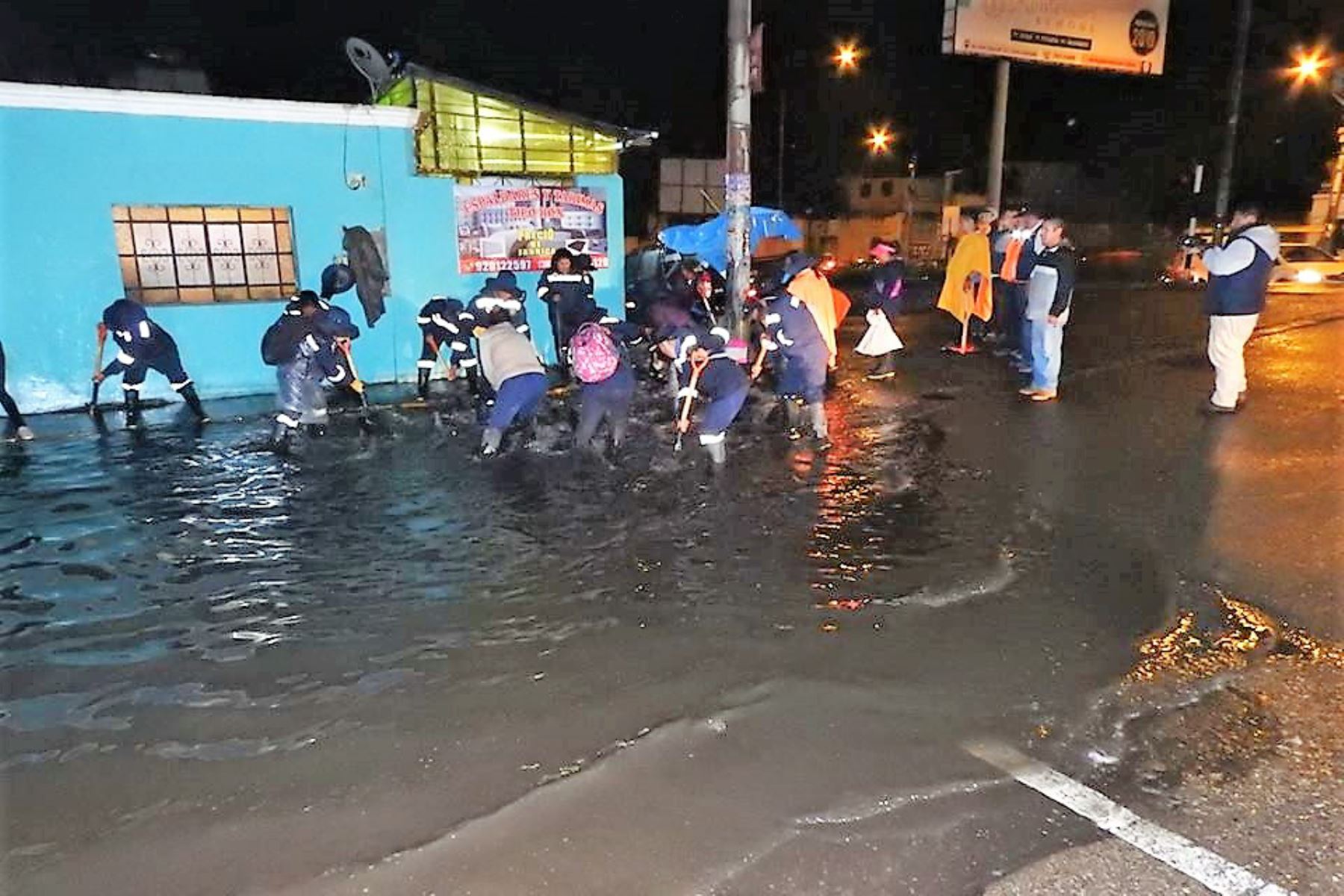 Lluvia intensa provocó aniegos en la ciudad de Arequipa. Foto: TVT Arequipa/Facebook