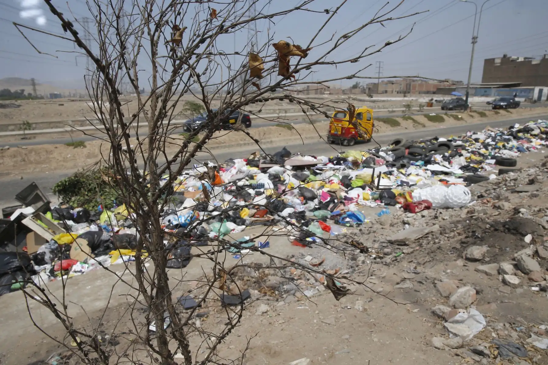 San Juan de Miraflores continúa con la problemática del recojo de basura en las calles del distrito.Foto: ANDINA/Nathalie Sayago