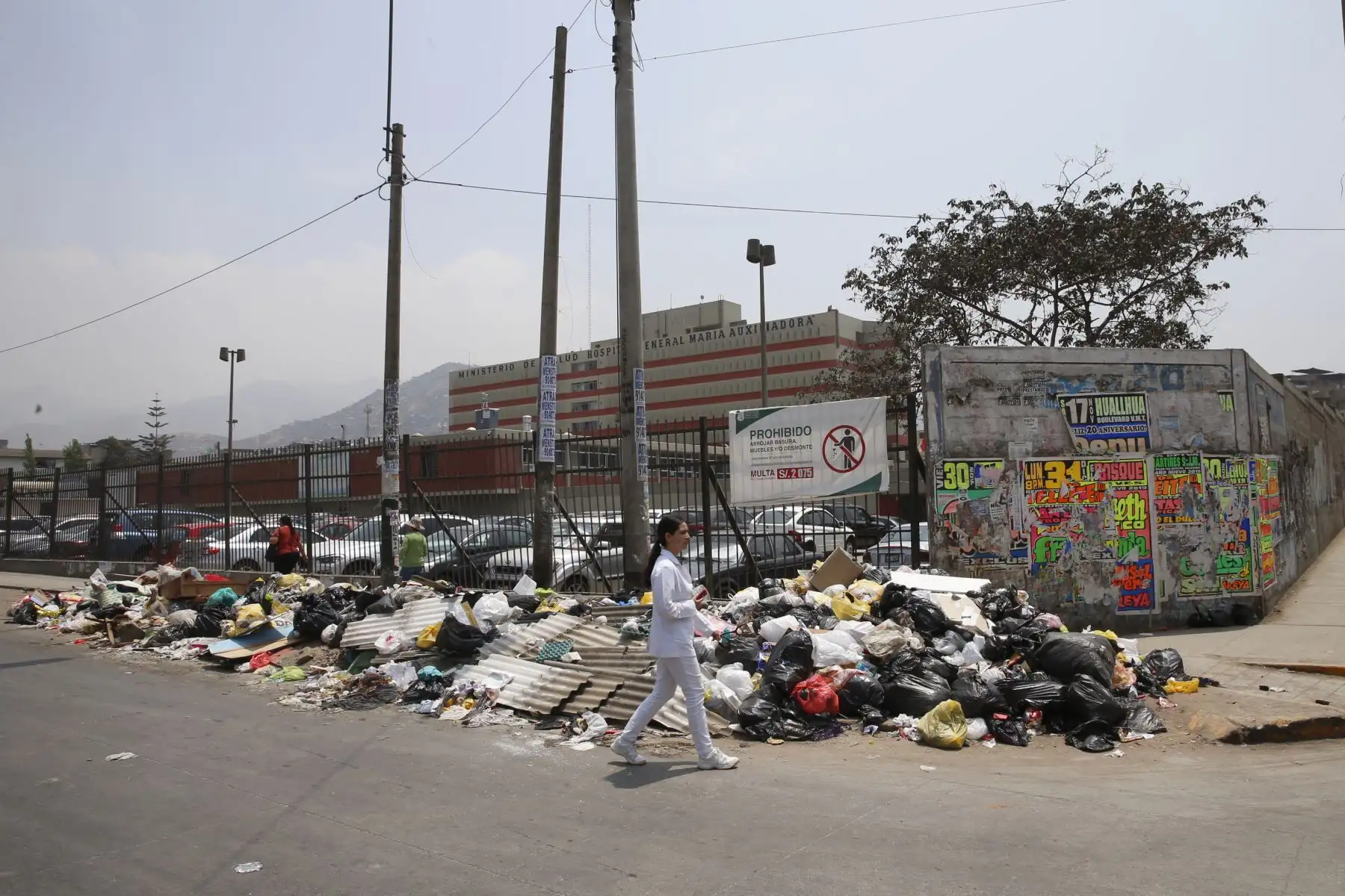 San Juan de Miraflores continúa con la problemática del recojo de basura en las calles del distrito.Foto: ANDINA/Nathalie Sayago