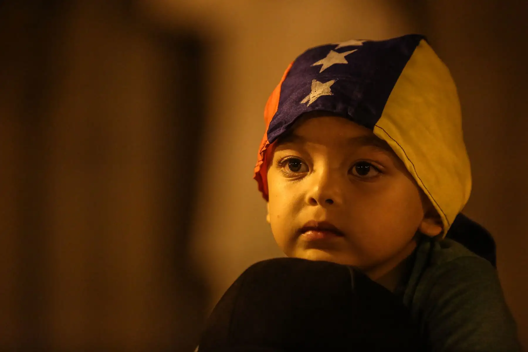 Comunidad venezolana en Lima se concentra en el Parque Kennedy en apoyo al nuevo "presidente encargado" de Venezuela Juan Guaidó. Foto: ANDINA/Nathalie Sayago