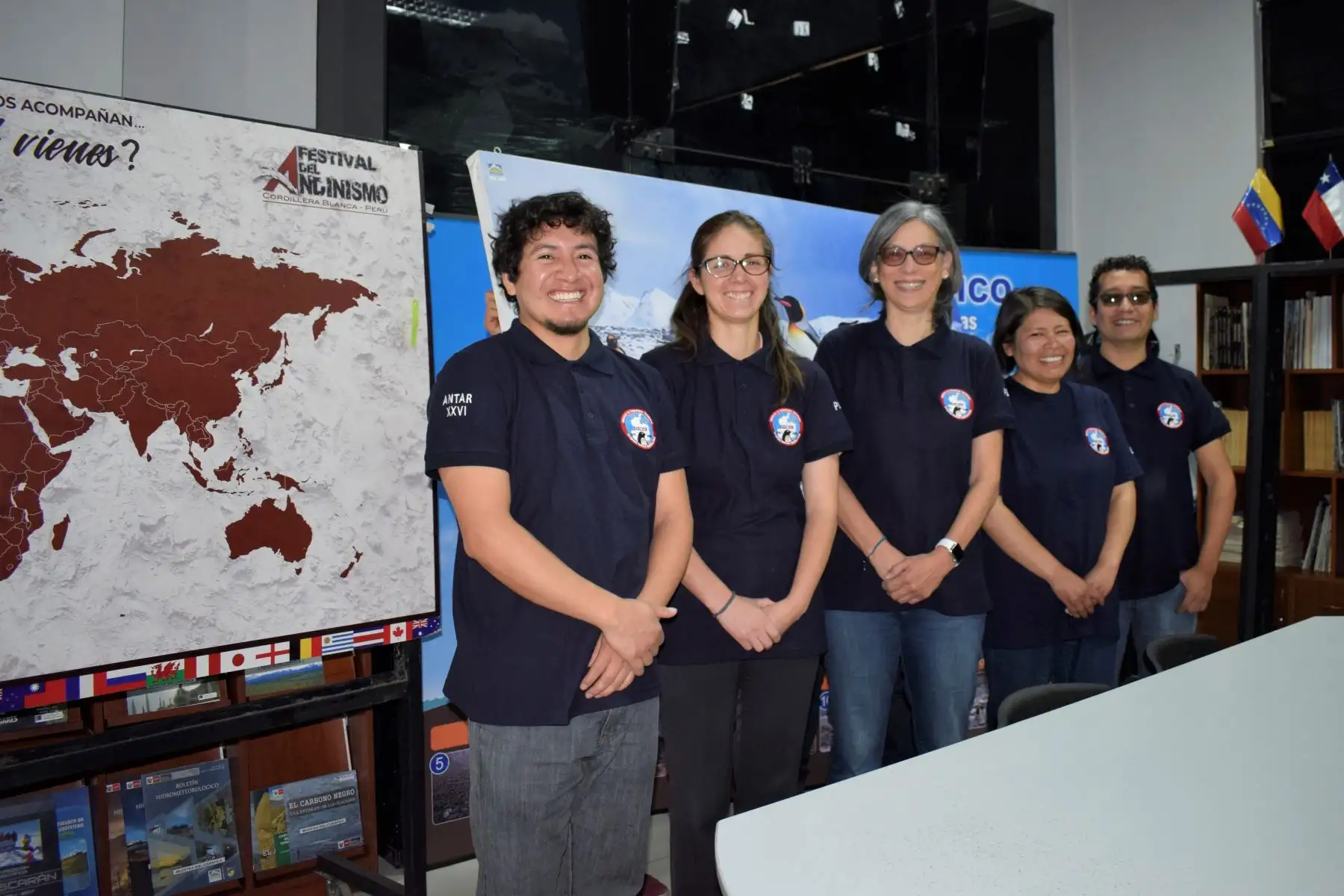 Científicos de Inaigem estudiarán impacto del retroceso glaciar en la Antártida.