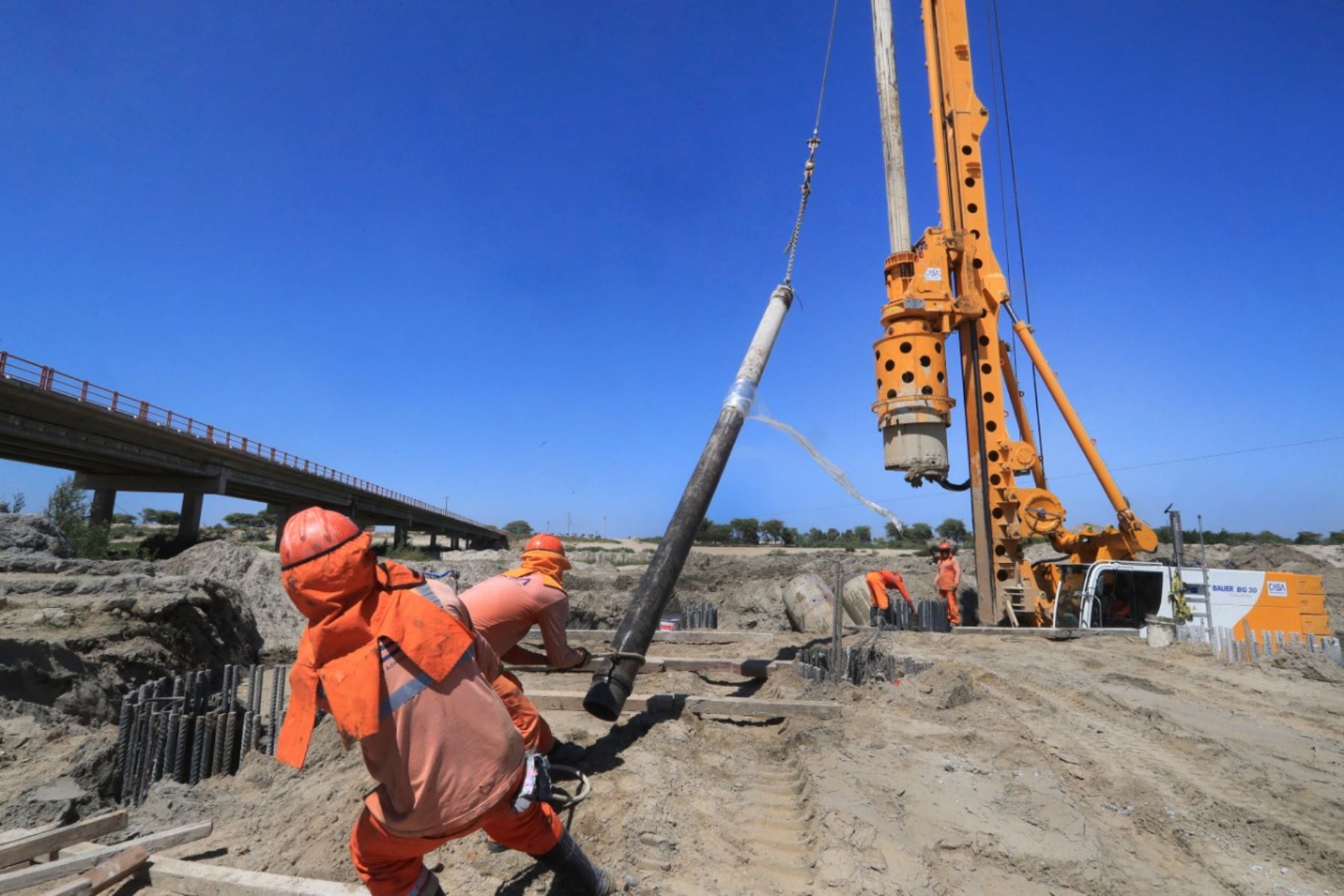 El MTC impulsará la construcción de 11 puentes definitivos para mejorar la conexión vial en la sierra de Piura.