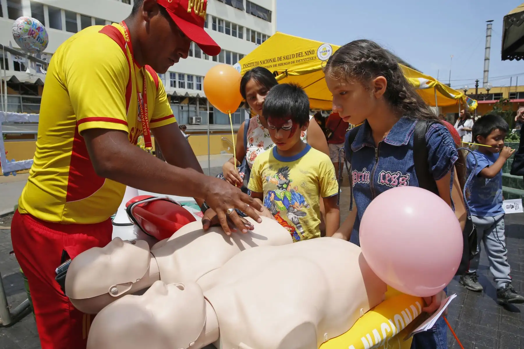 Instituto nacional del Niño sensibiliza a los padres de familia sobre los estilos de vida saludable durante el verano. Foto: ANDINA/Nathalie Sayago