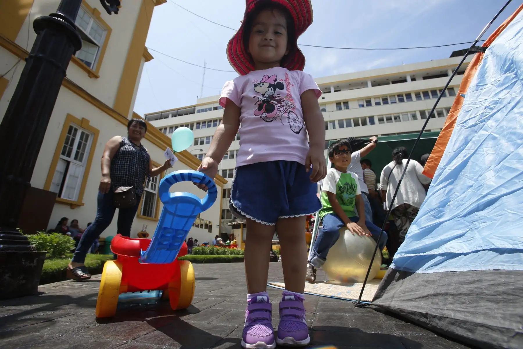 Instituto nacional del Niño sensibiliza a los padres de familia sobre los estilos de vida saludable durante el verano. Foto: ANDINA/Nathalie Sayago