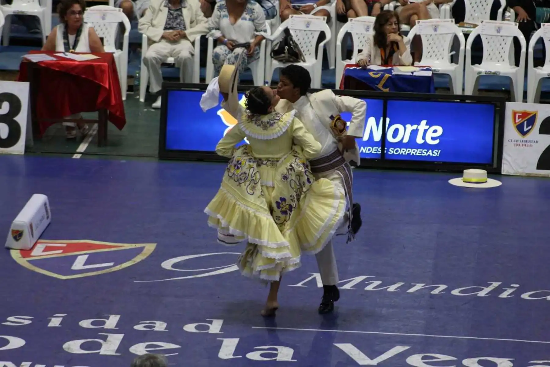 La 59° edición del Concurso Nacional de Marinera y 9° Concurso Mundial de Marinera ingresa a su etapa final y las parejas clasificadas en las 12 categorías esperarán con mucha ansiedad y nerviosismo la gran final a disputarse mañana domingo en el coliseo cerrado Gran Chimú, de la ciudad de Trujillo, capital de la región La Libertad.