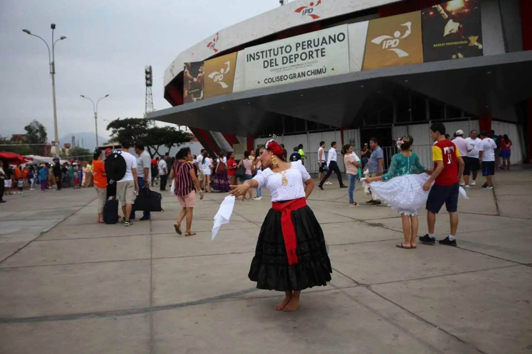 La 59° edición del Concurso Nacional de Marinera y 9° Concurso Mundial de Marinera ingresa a su etapa final y las parejas clasificadas en las 12 categorías esperarán con mucha ansiedad y nerviosismo la gran final a disputarse mañana domingo en el coliseo cerrado Gran Chimú, de la ciudad de Trujillo, capital de la región La Libertad.