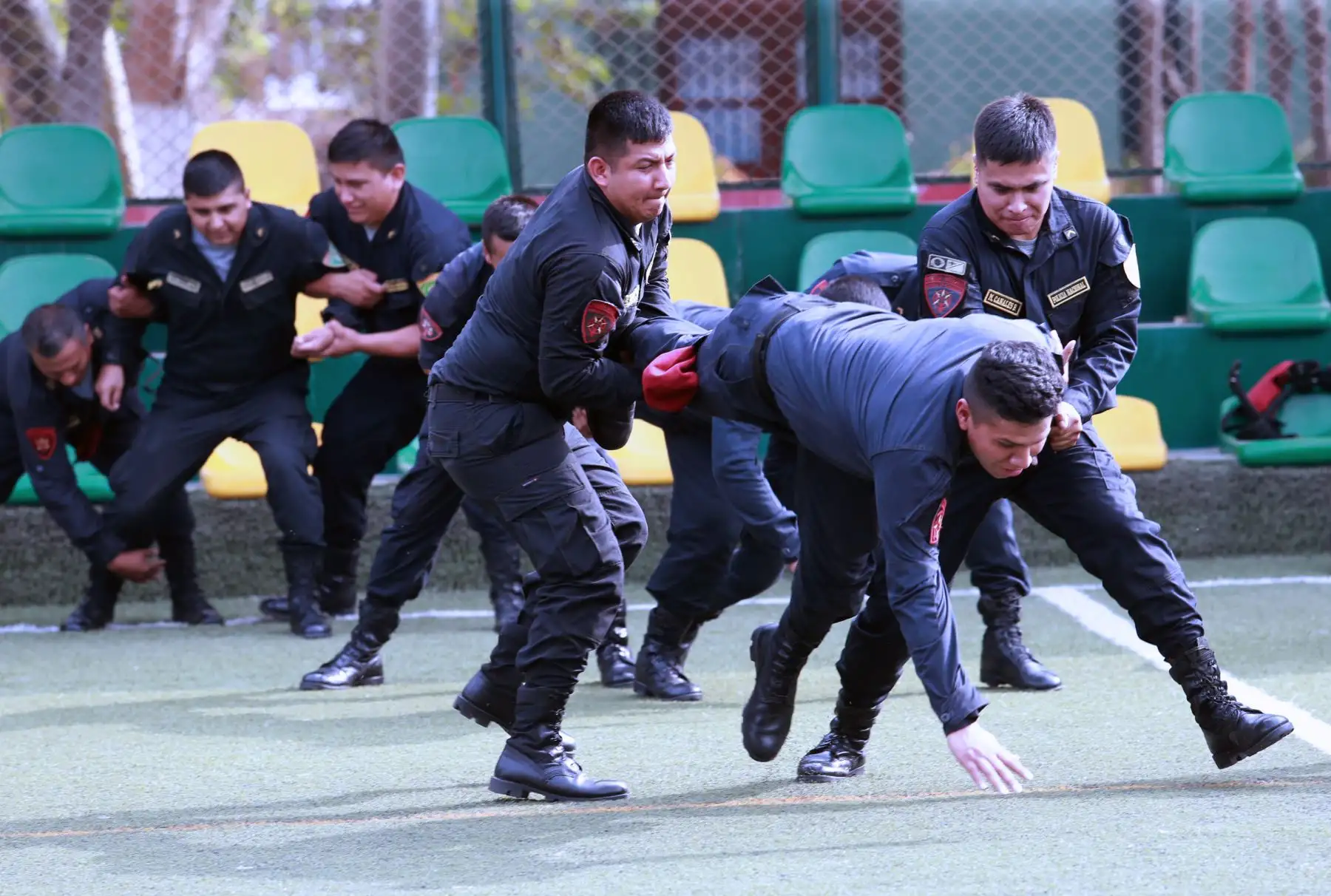 Ministro del Interior, Carlos Morán , supervisa  las prácticas de instrucción de tiro,y entrenamiento de técnicas de reducción  y defensa personal  de la PNP 
 Región Policial Lima . Foto: ANDINA/Norman Córdov