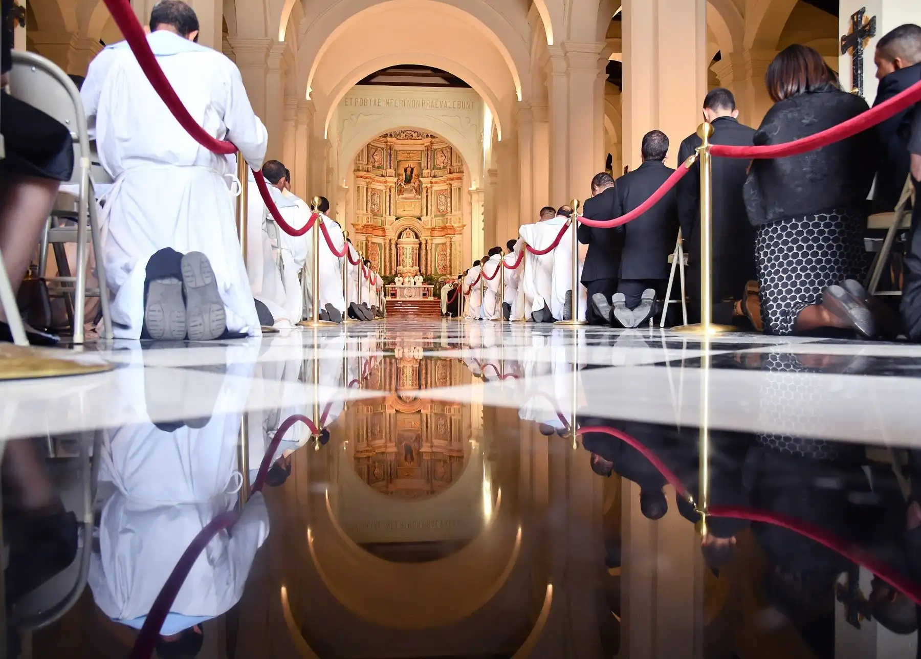 PANAMÁ.- El Papa Francisco dirige la Santa Misa en la Catedral de Santa María la Antigua en la ciudad de Panamá, Panamá. La Jornada Mundial de la Juventud (JMJ), que se celebra del 23 de enero al 27 de enero de 2019, es uno de los principales eventos del Iglesia que reúne al Papa con jóvenes de todo el mundo.Foto:  EFE/ ETTORE FERRARI