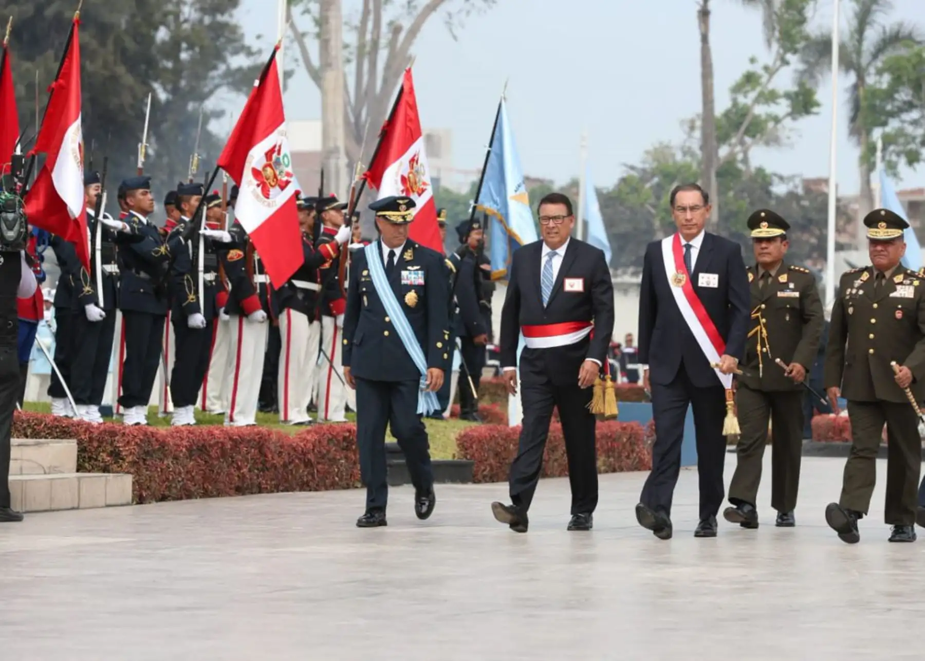 Presidente Martín Vizcarra en ceremonia por los 100 años de origen de la FAP.