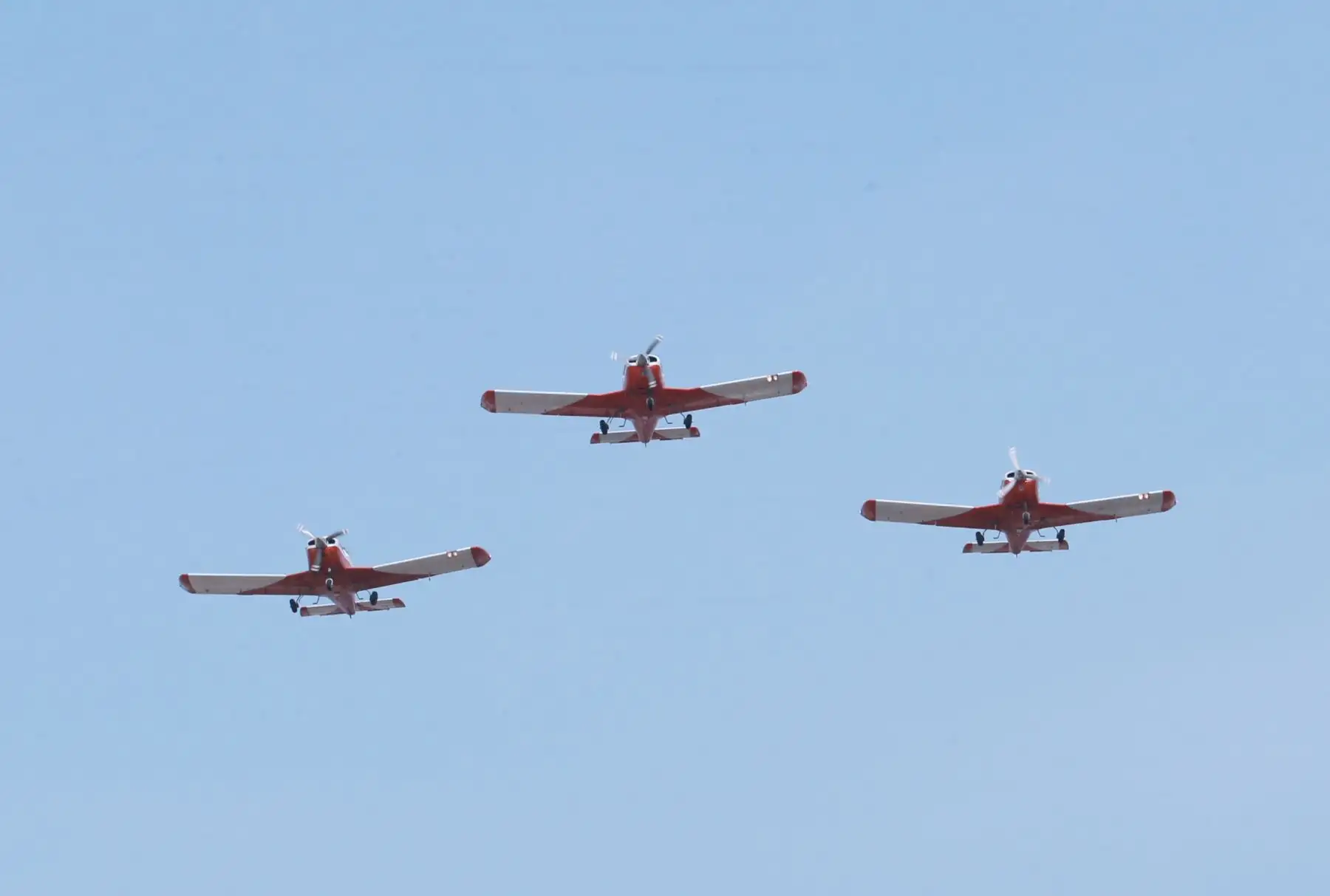 Presidente   Martín Vizcarra participó de la ceremonia central por los 100 años  de la Fuerza Aérea del Perú .Foto: ANDINA/Norman Córdova