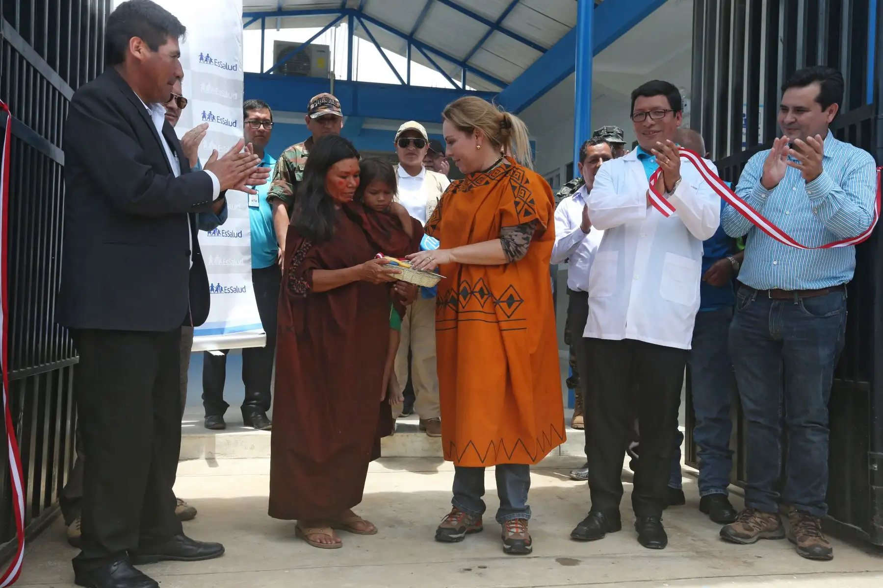 Presidenta ejecutiva de  EsSalud, Fiorella Morinelli, inaugura centro médico en el distrito cusqueño de Pichari (Vraem) Foto: ANDINA/Vidal Tarqui
