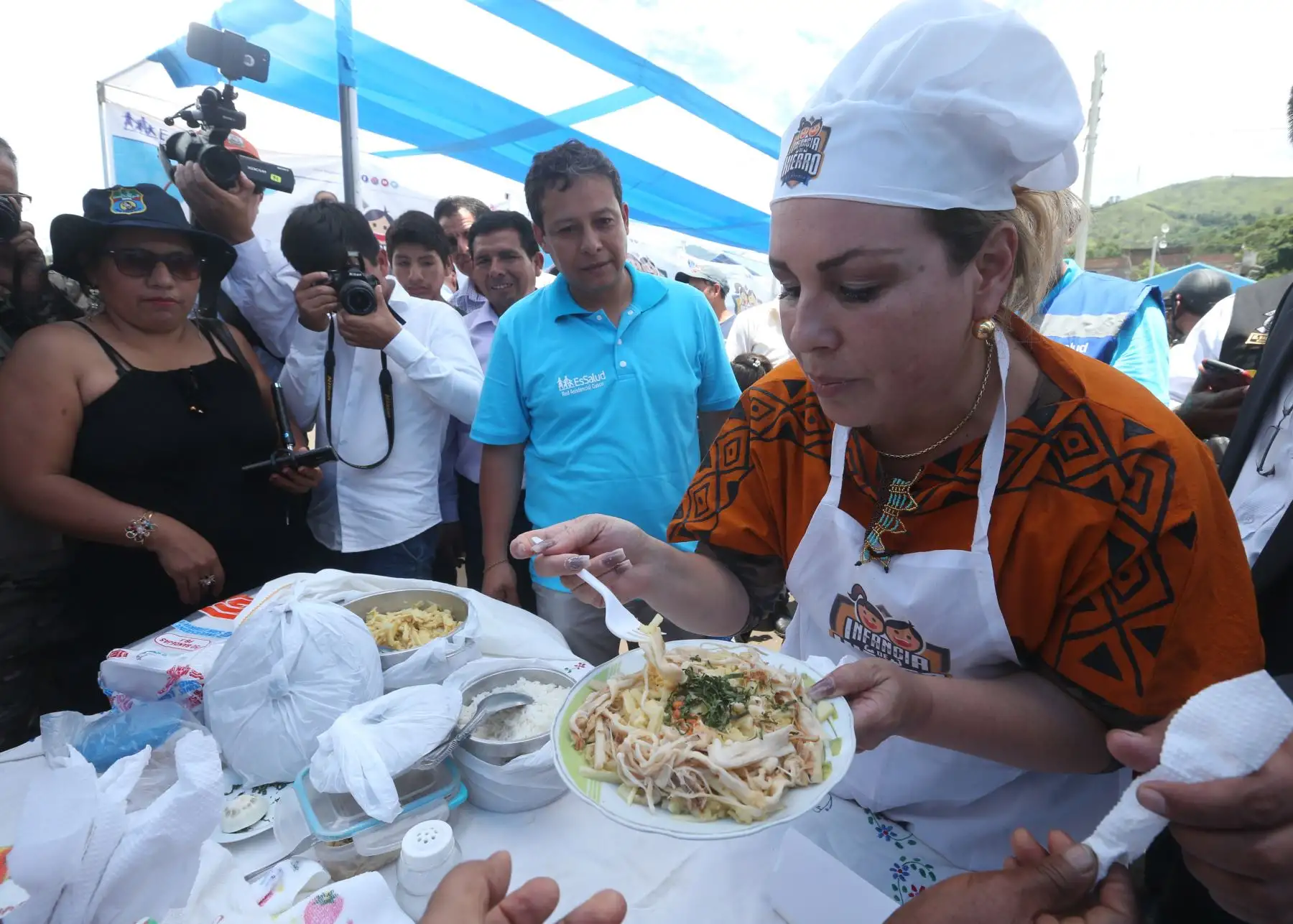 Presidenta ejecutiva de  EsSalud, Fiorella Morinelli, visita la feria gastronómica infancia de hierro en el distrito de Pichari (Vraem). Foto: ANDINA/Vidal Tarqui