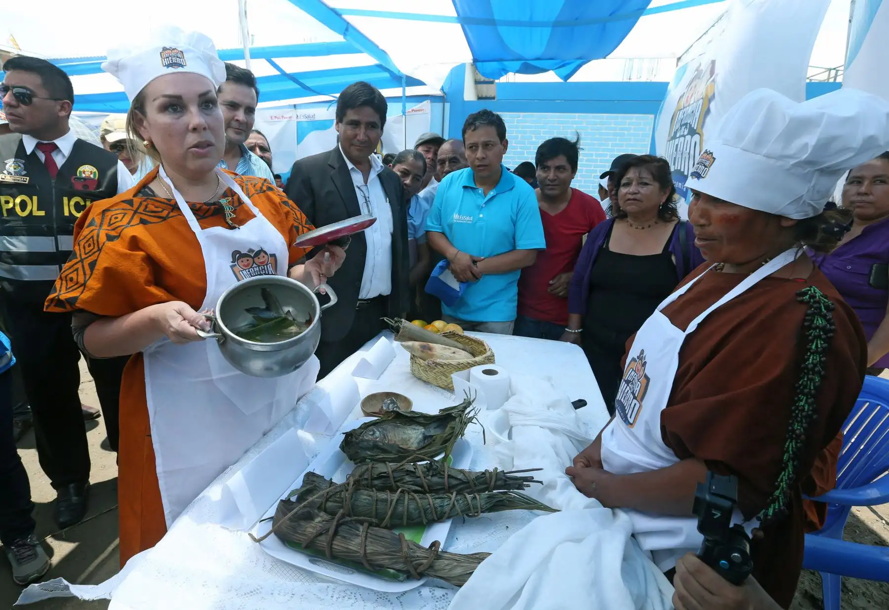 Presidenta ejecutiva de  EsSalud, Fiorella Morinelli, visita la feria gastronómica infancia de hierro en el distrito de Pichari (Vraem). Foto: ANDINA/Vidal Tarqui