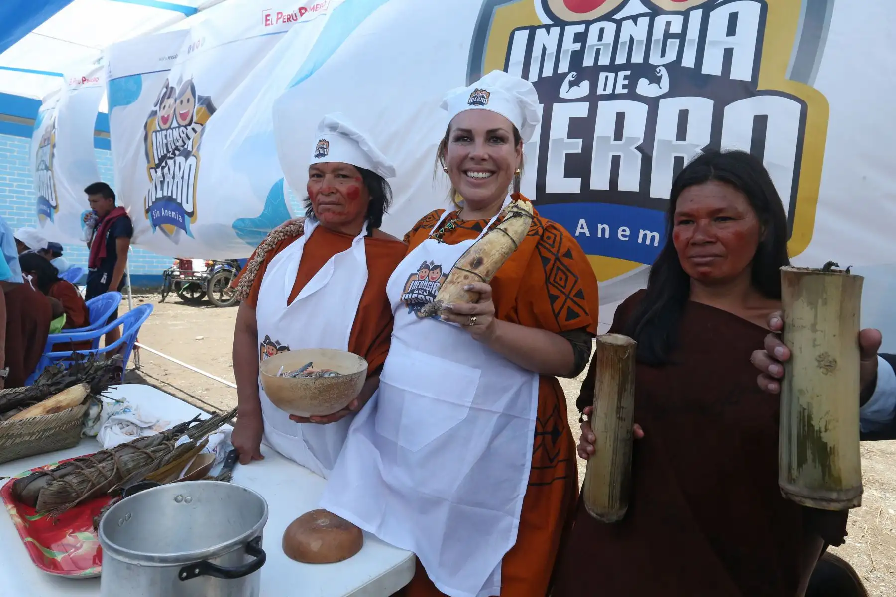 Presidenta ejecutiva de  EsSalud, Fiorella Morinelli, visita la feria gastronómica infancia de hierro en el distrito de Pichari (Vraem). Foto: ANDINA/Vidal Tarqui