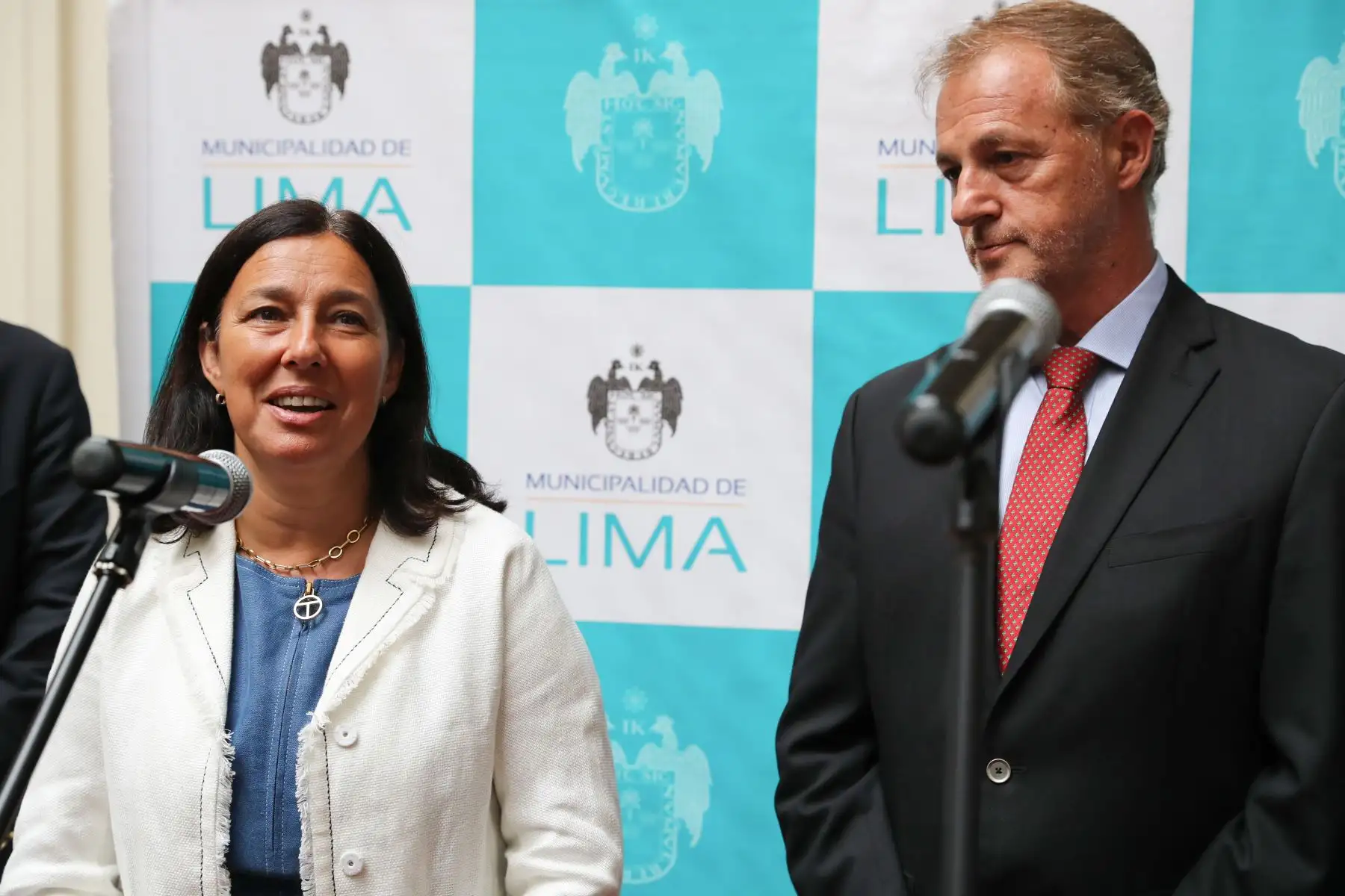 El Alcalde de Lima Jorge Muñoz se reunió con la ministra del Deporte de Chile, Pauline Kantor y el presidente de la Organización Deportiva Panamericana (PANAMSPORTS)

Foto: ANDINA/Juan Carlos Guzmán Negrini.