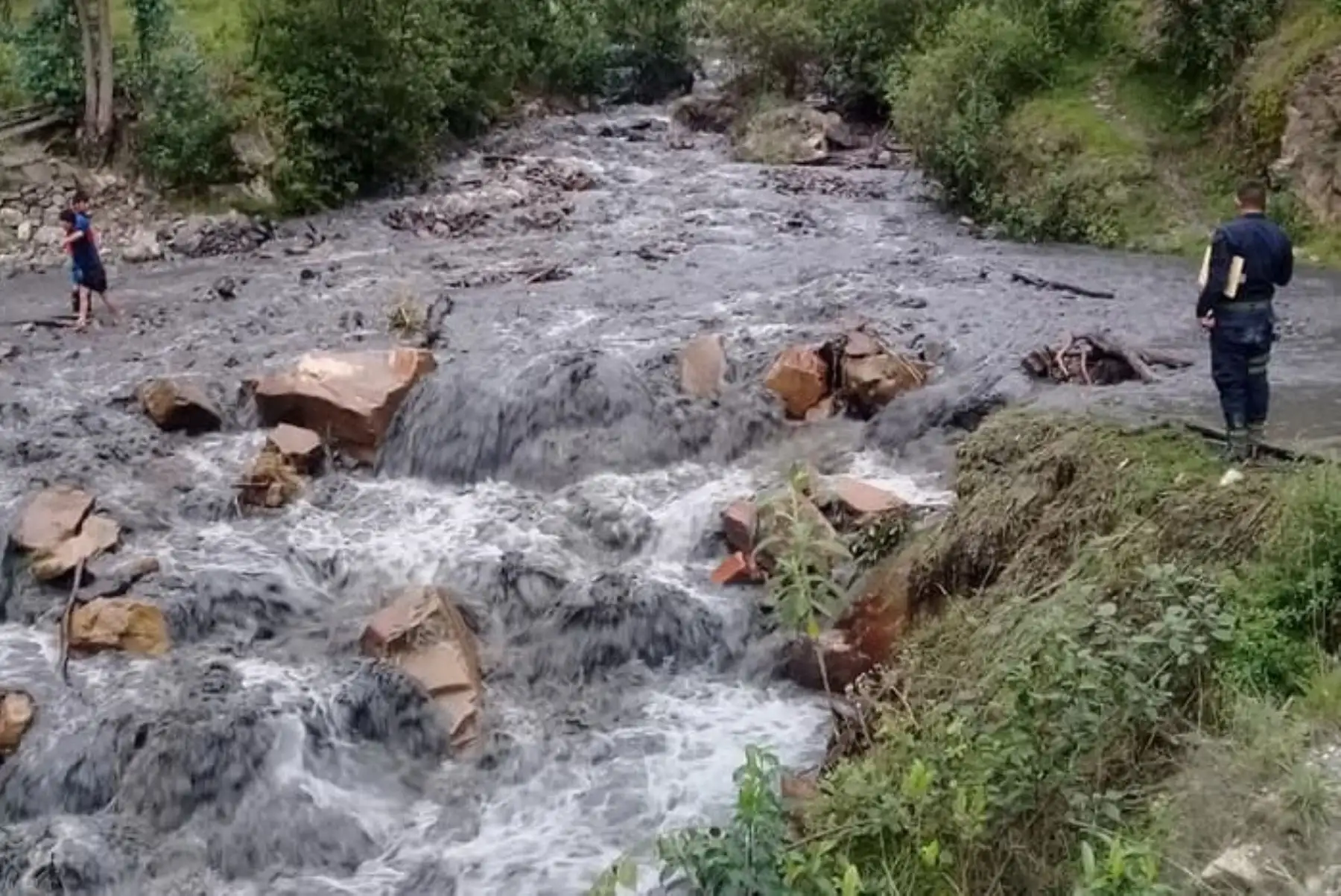 La quebrada Muchikayoc, ubicada en la provincia ancashina de Pallasca, se activó debido a las intensas lluvias. Foto: ANDINA/Gonzalo Horna