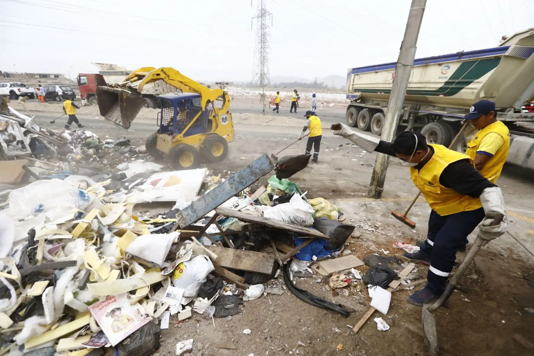 Municipalidad de Lima recogió 400 toneladas de basura en San Juan de Miraflores.

Foto: Municipalidad de Lima