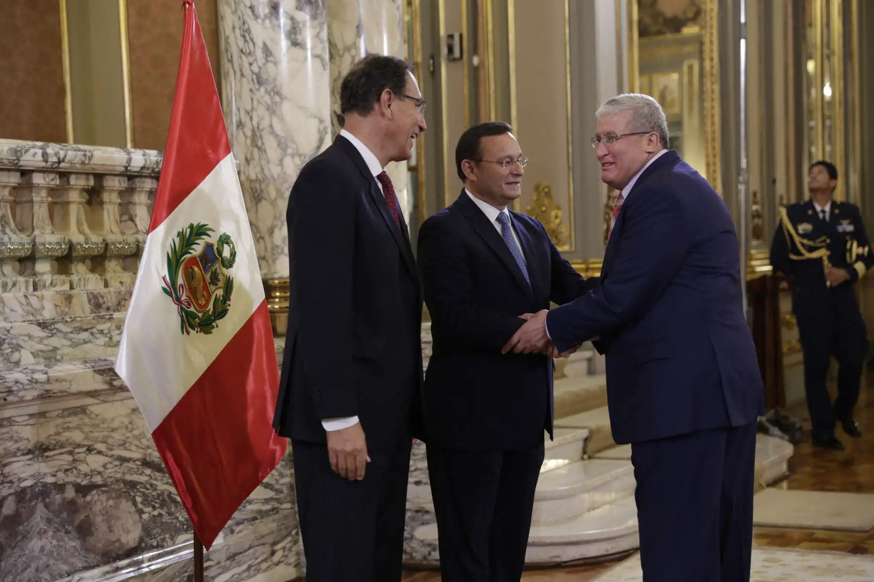 Jefe de Estado  Martín Vizcarra recibiò el saludo protocolar del Cuerpo Diplomático en Palacio de Gobierno.Foto: ANDINA/Prensa Presidencia