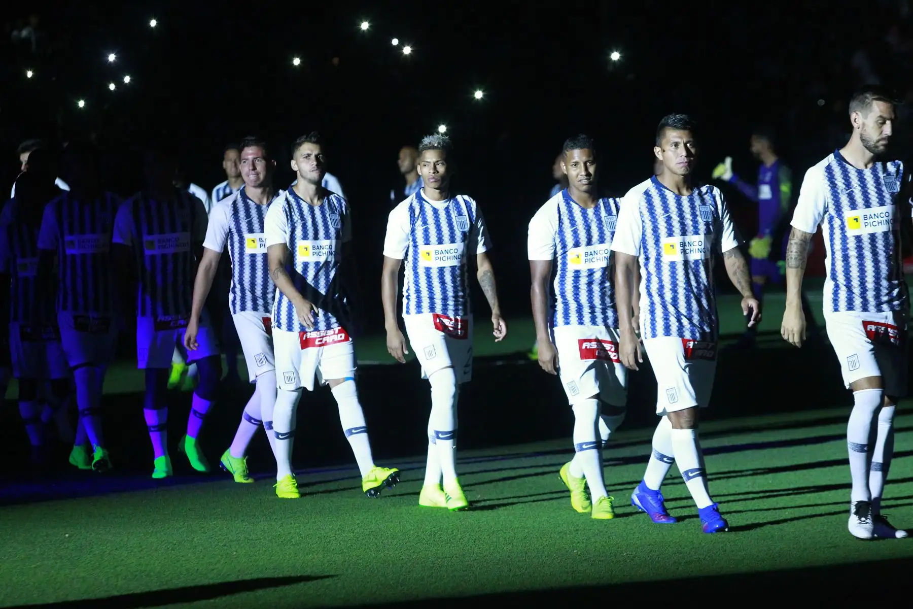 Alianza Lima presenta a jugadores y equipo técnico 2019 en la llamada "Noche Blanquiazul". Foto: ANDINA/Eddy Ramos.