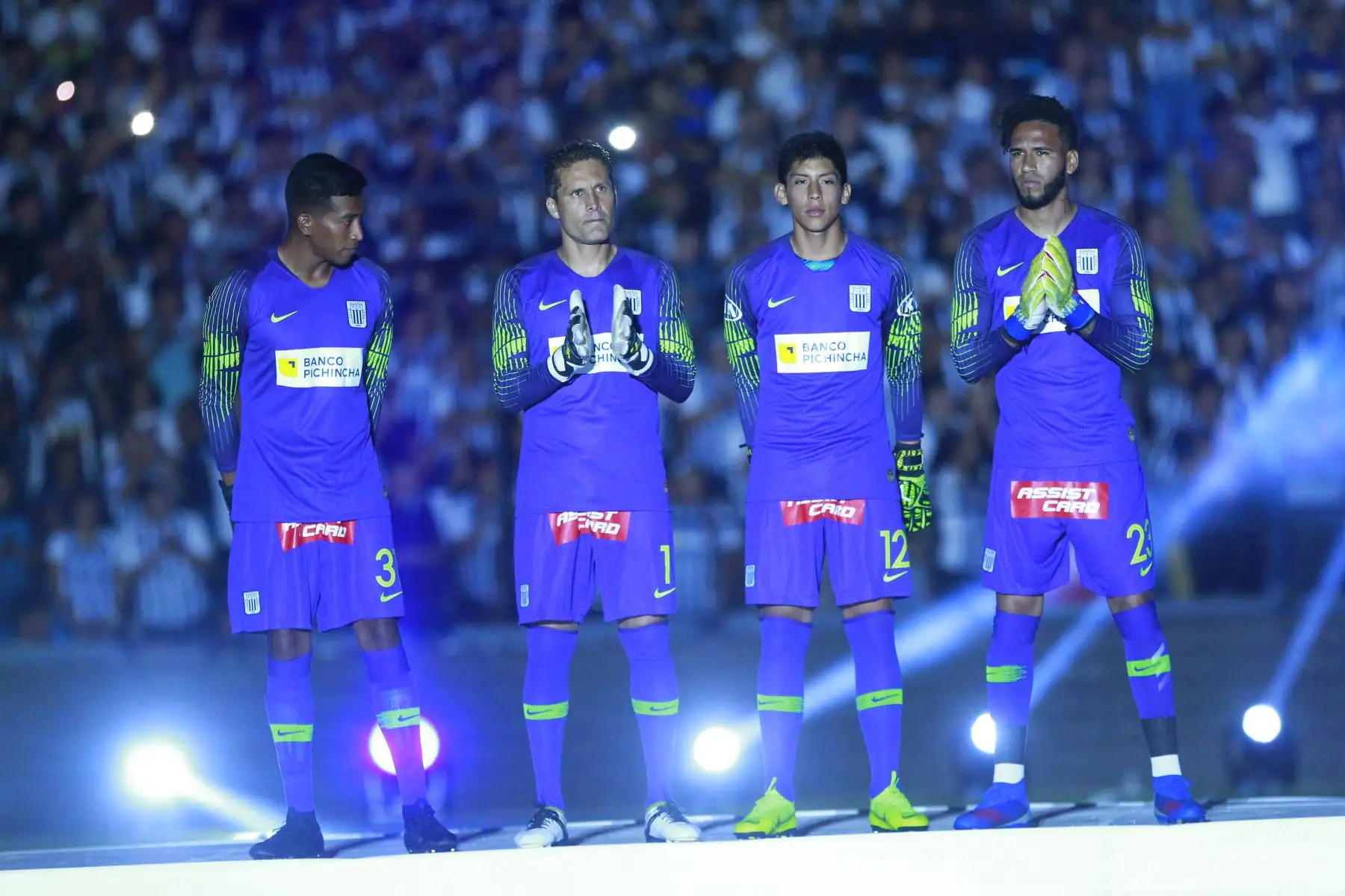 Alianza Lima presenta a arqueros para la temporada 2019 en la llamada "Noche Blanquiazul". Foto: ANDINA/Eddy Ramos.