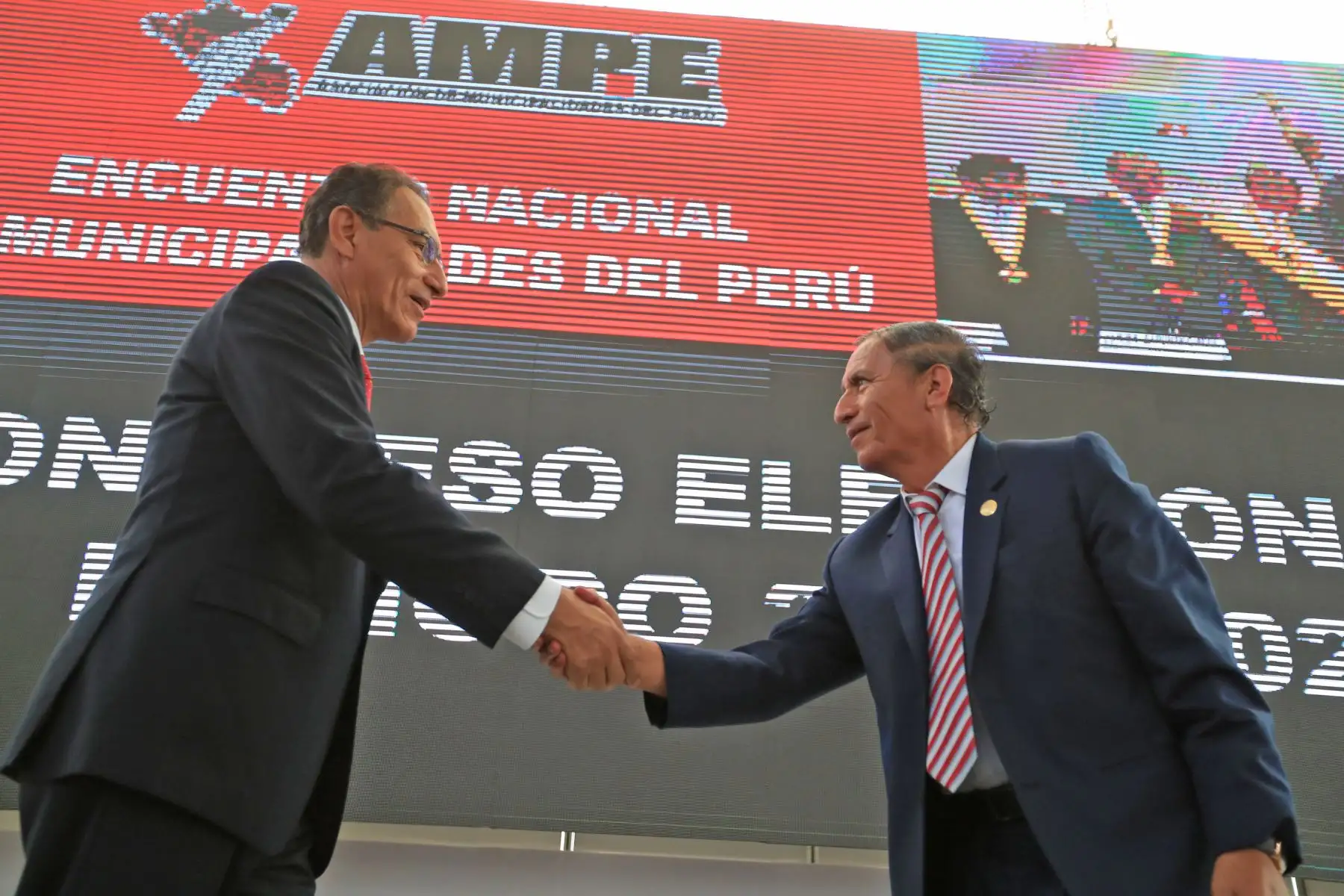Jefe de Estado participa en el I Encuentro Nacional de los Gobiernos Locales, organizado por la Asociación de Municipalidades del Perú (AMPE). Foto: ANDINA/Prensa Presidencia