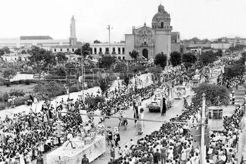 Corsos, reinas y fiesta por el Día de la Primavera: Así se celebraba su llegada en Lima [ Archivo histórico]