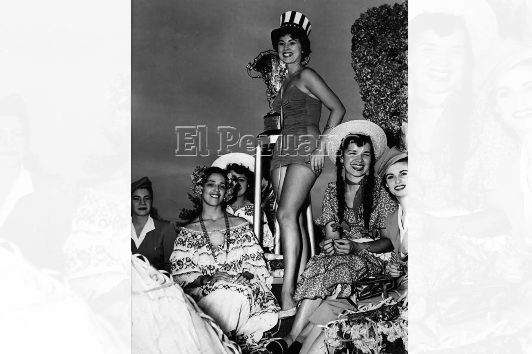 Corso de carnaval y reinas en el coche de Panagra (1953). Foto: Archivo Histórico de El Peruano