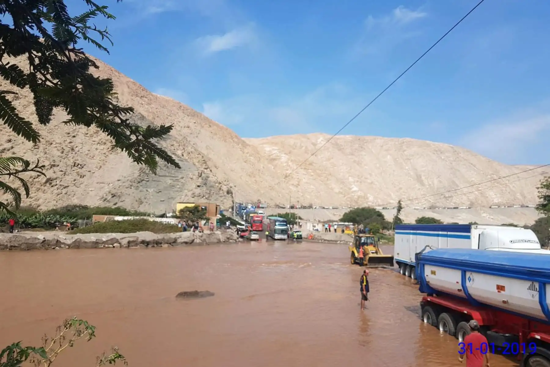 Huaico activa quebrada y bloquea tránsito en la Panamericana Sur en Arequipa. ANDINA/Difusión