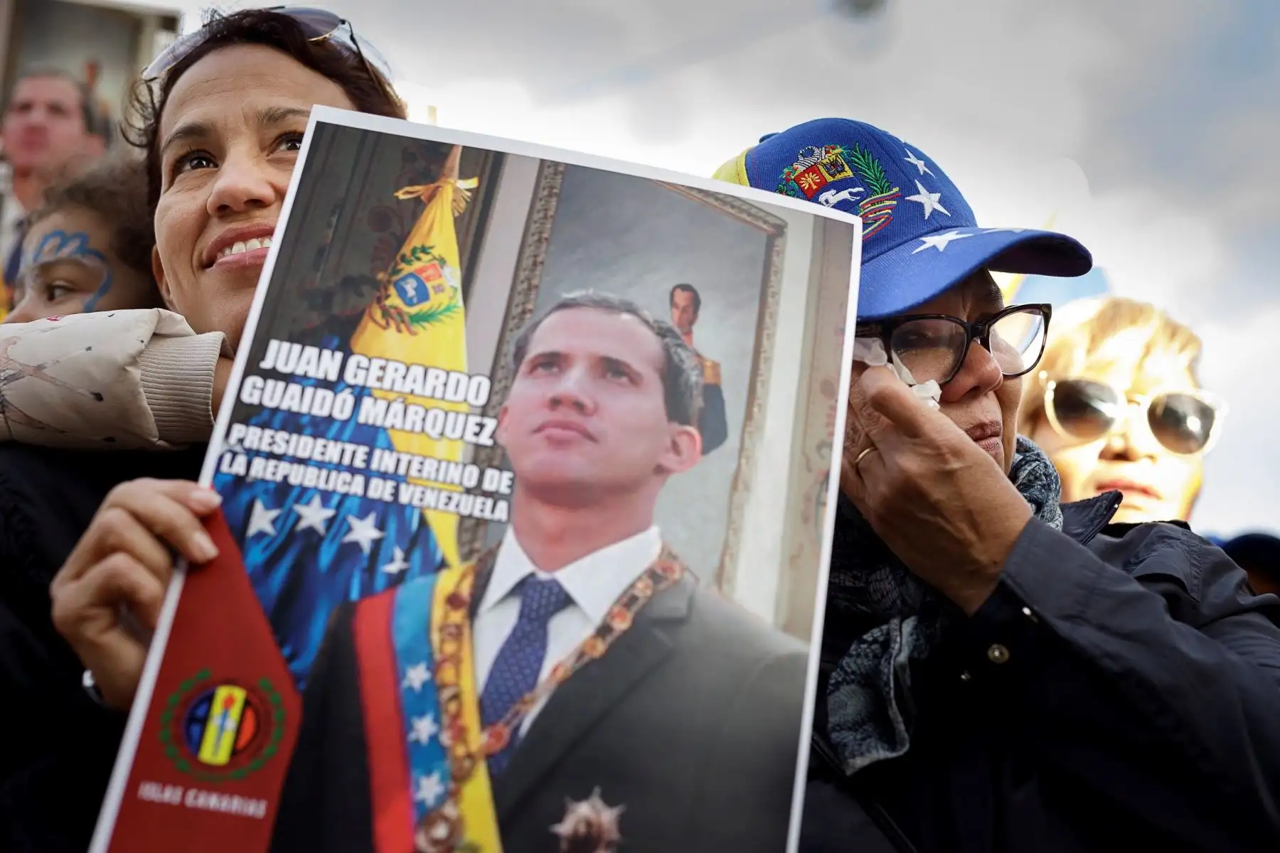 Manifestación convocada en Santa Cruz de Tenerife, en apoyo al reconocimiento del Parlamento Europeo como presidente interino legítimo de Venezuela, Juan Guaidó, celebrado en la capital tinerfeña. Foto: EFE/ Ramón De La Rocha.