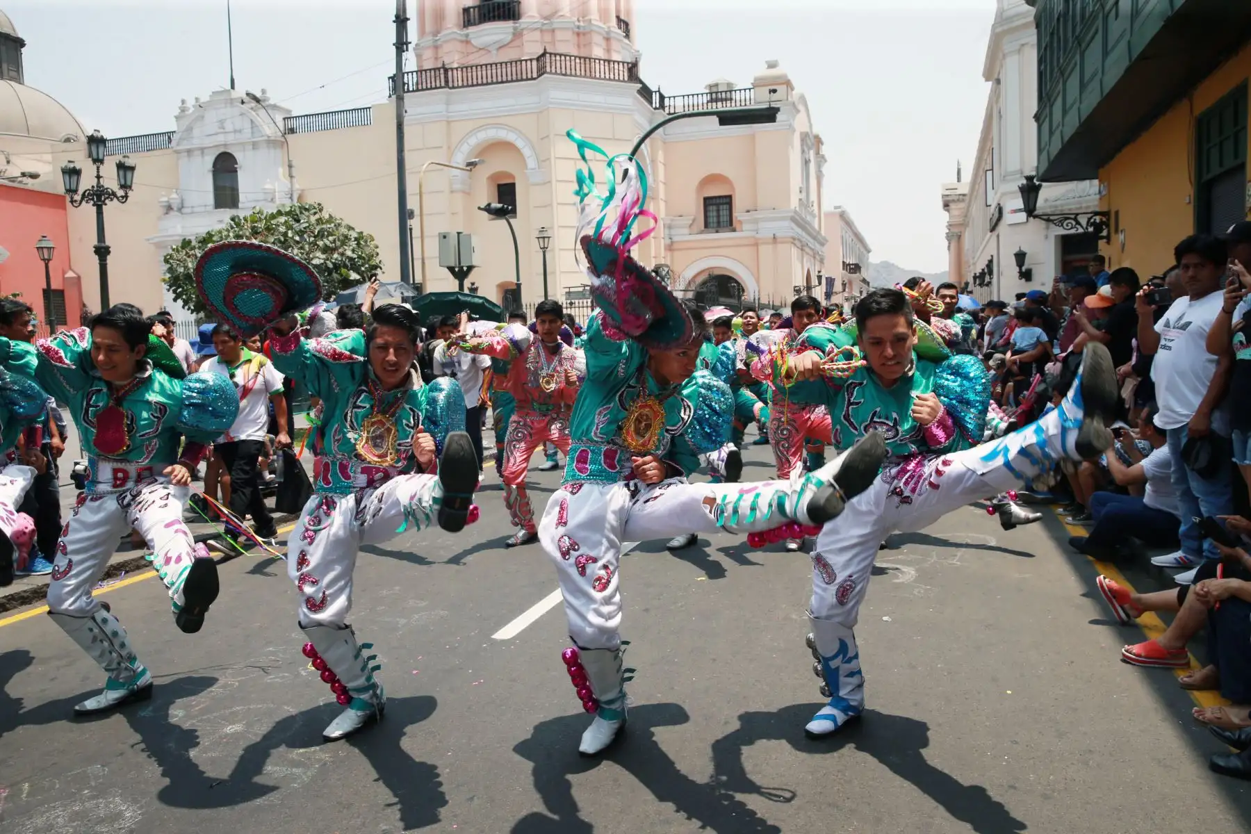 La festividad de la Virgen de la Candelaria, en el centro de Lima.Foto: ANDINA/Norman Córdova