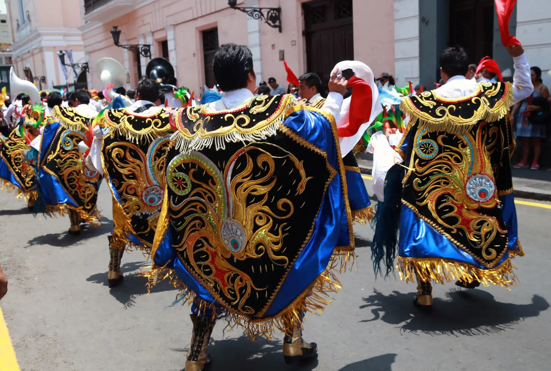 La festividad de la Virgen de la Candelaria, en el centro de Lima.Foto: ANDINA/Norman Córdova