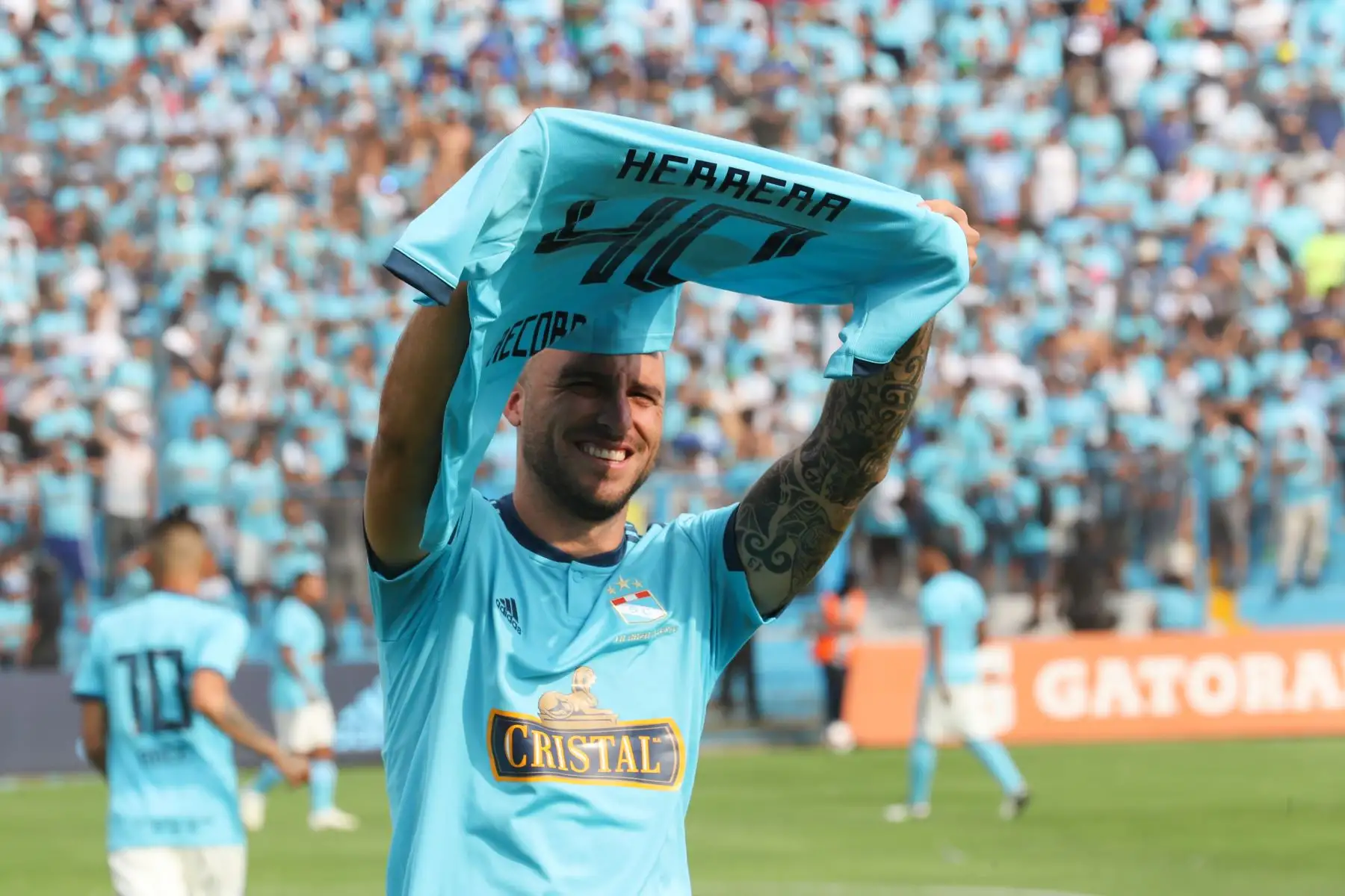 Sporting Cristal venció a Cantolao en el ‘Día de la Raza Celeste’ con goles de Christofer Gonzales y Freddy Castro.

Foto: ANDINA/Juan Carlos Guzmán Negrini.