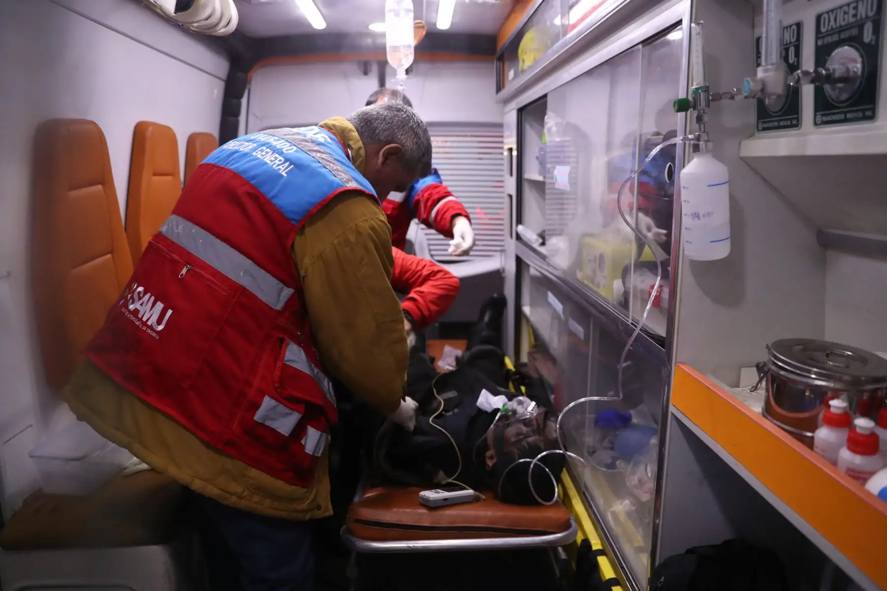 Mineros rescatados en Oyón reciben atención en Hospital de Huacho.Foto:  ANDINA/Difusión