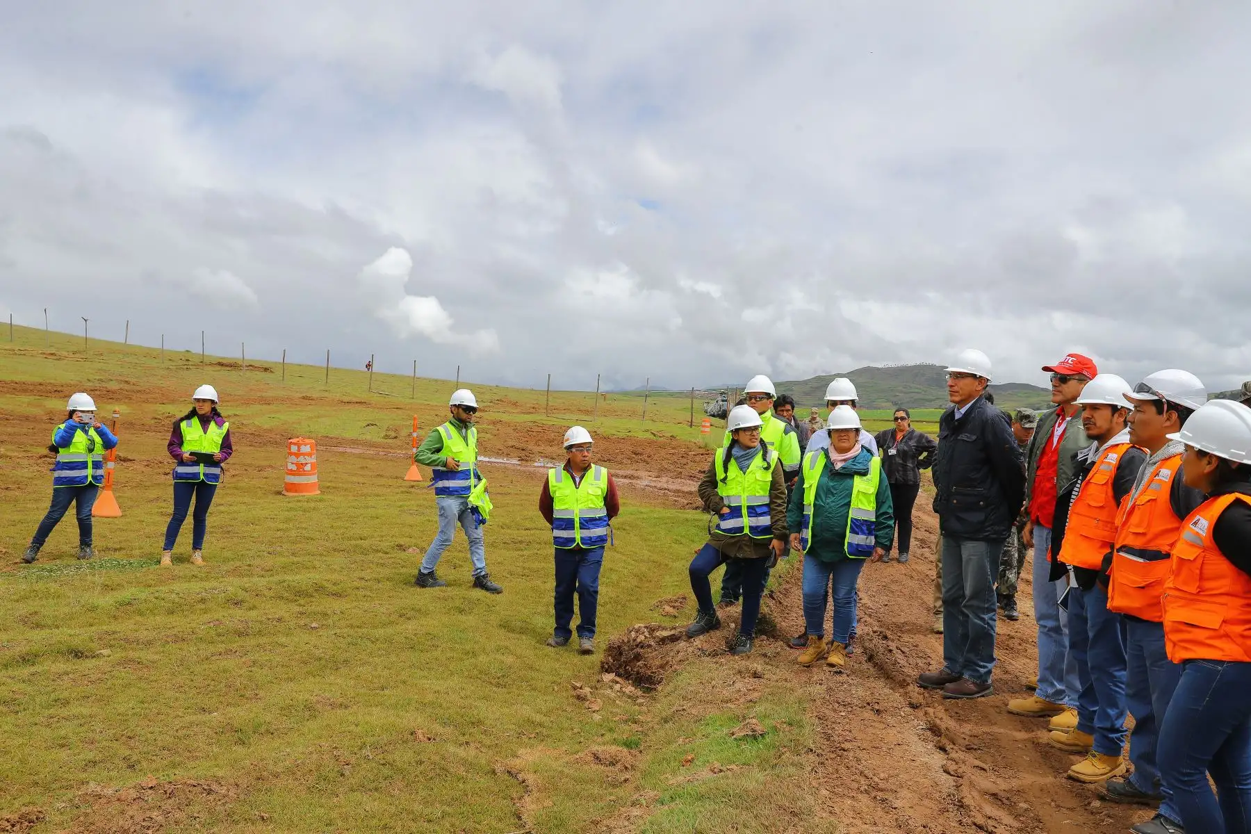 Presidente Vizcarra realiza visita inopinada a Chinchero (Cusco).Foto: ANDINA/Prensa Presidencia