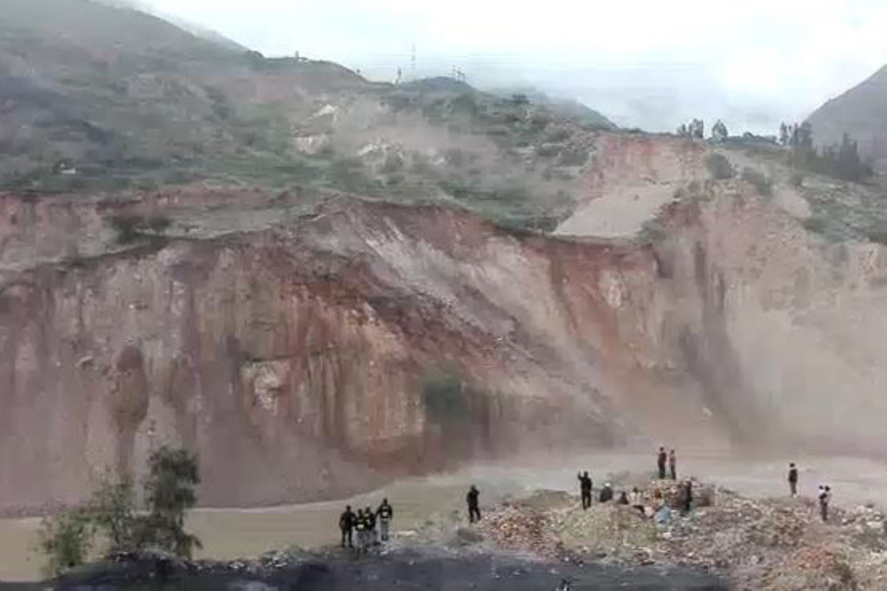 El COER Áncash difundió imágenes áreas captadas por drones en las que se observa la magnitud de los daños causados ocasionados por el alud en Pomabamba, Foto: ANDINA/Gonzalo Horna