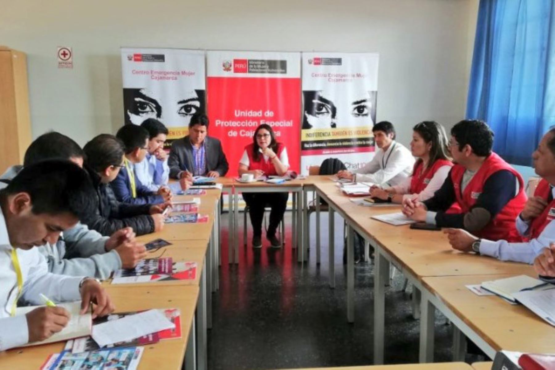 La ministra de la Mujer y Poblaciones Vulnerables, Ana María Mendieta,se reunió con autoridades de Cajamarca.