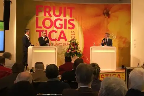 Productores de La Libertad y Piura representarán al Perú en la importante feria internacional Fruit Logística, que se desarrolla desde hoy al 8 de febrero en Berlín, Alemania. Ellos difunden la oferta exportable peruana de banano orgánico y espárrago verde. A continuación, conoce a estos embajadores agrarios del Perú.