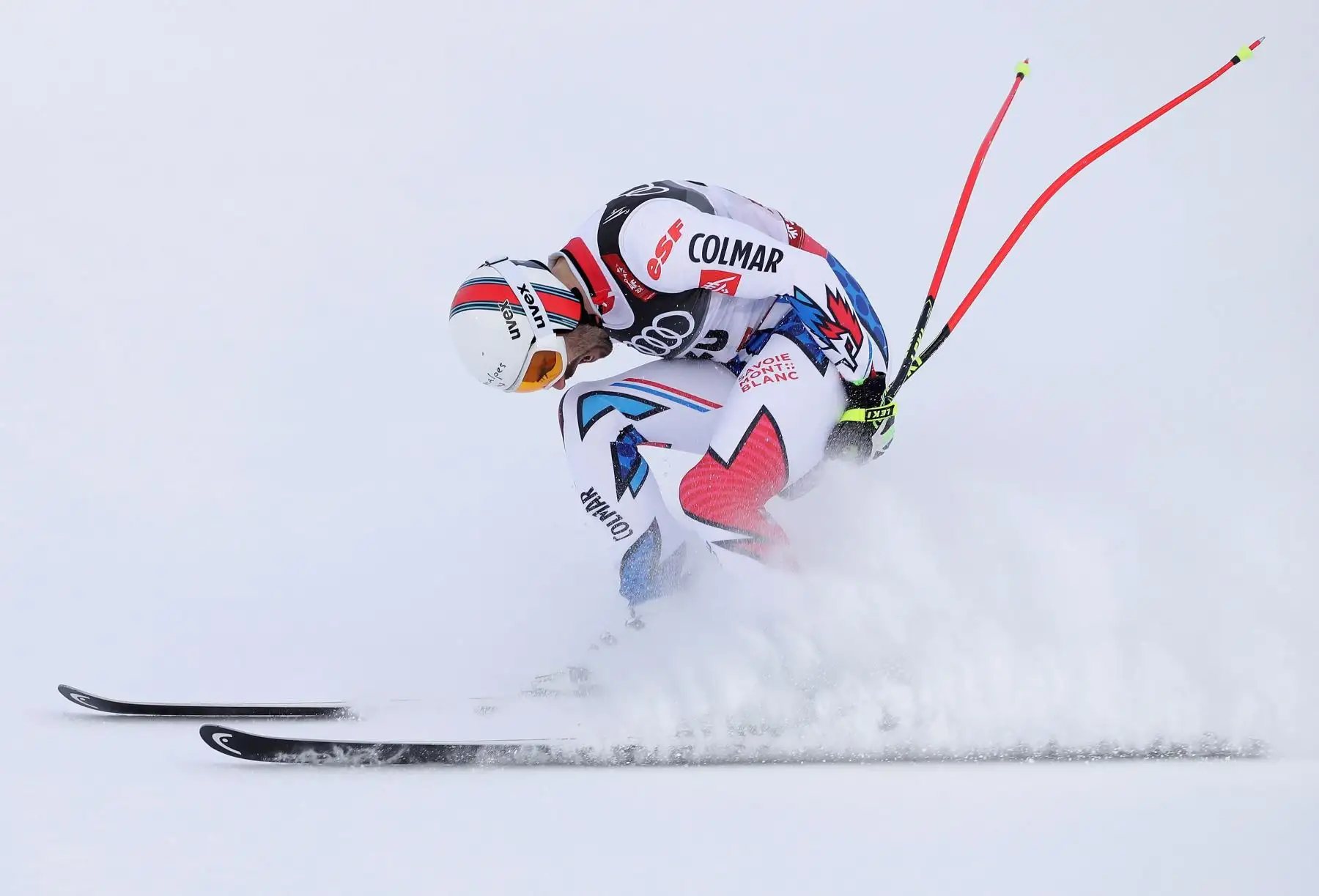 El esquiador francés Adrien Theaux compite, este miércoles, en el Super G masculino del Campeonato del Mundo de Esquí Alpino en Are (Suecia). Foto: EFE